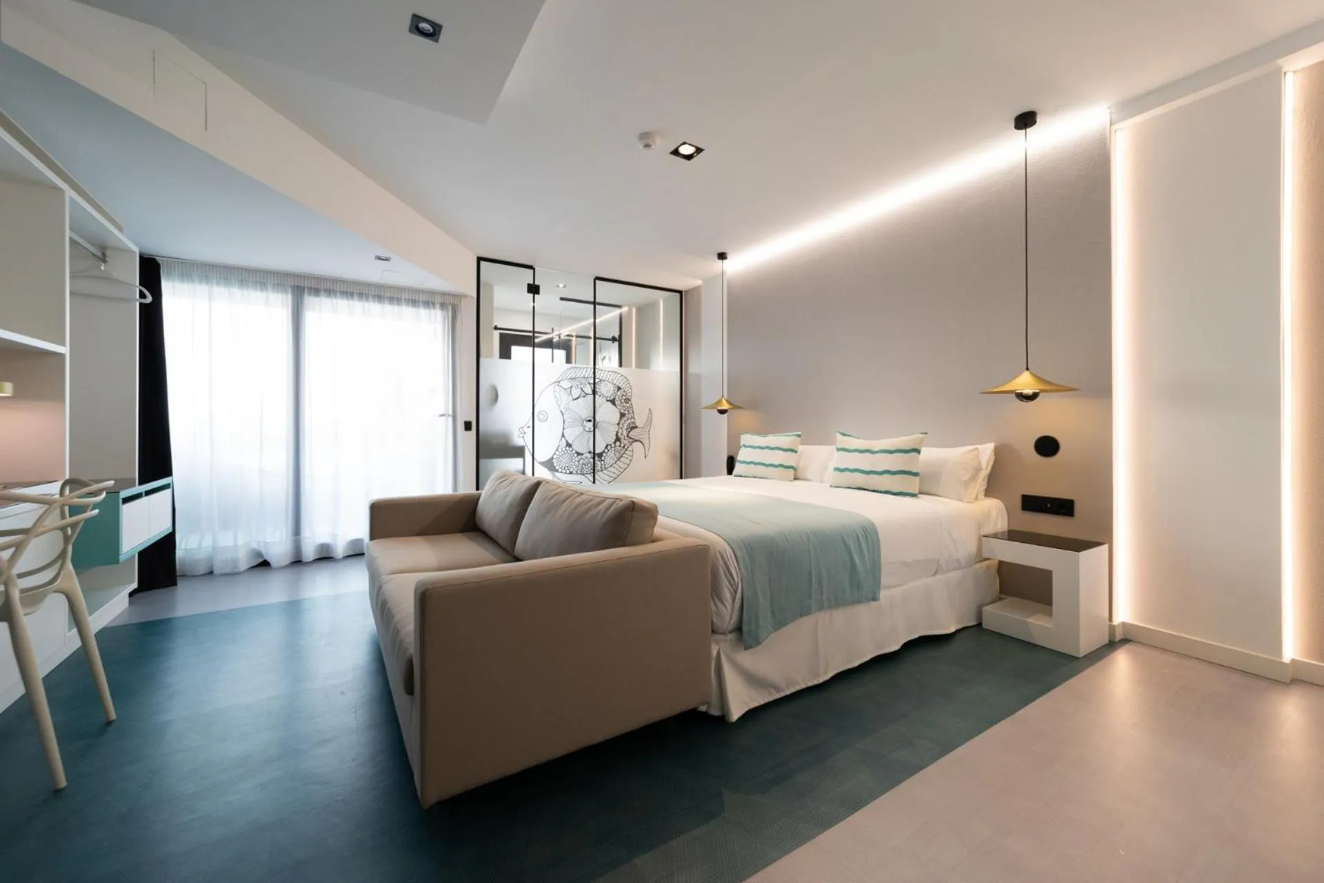 Photo of the whole room in Hotel Puerto de la Luz