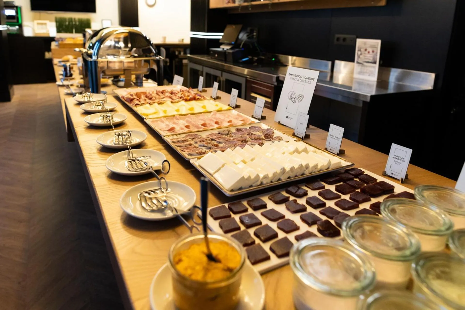 Buffet breakfast in Hotel Puerto de la Luz