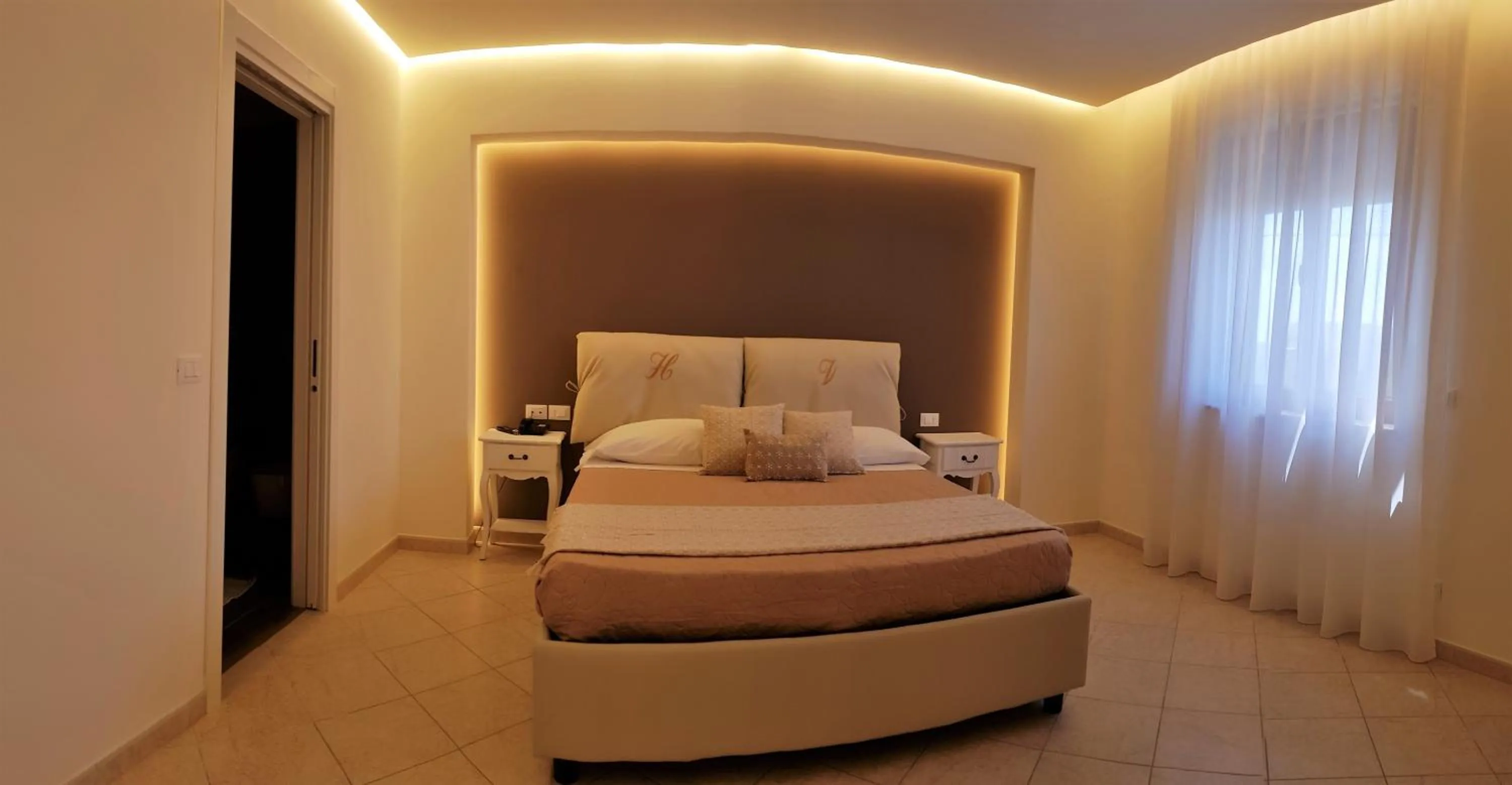 Bedroom, Bed in Hotel Victoria