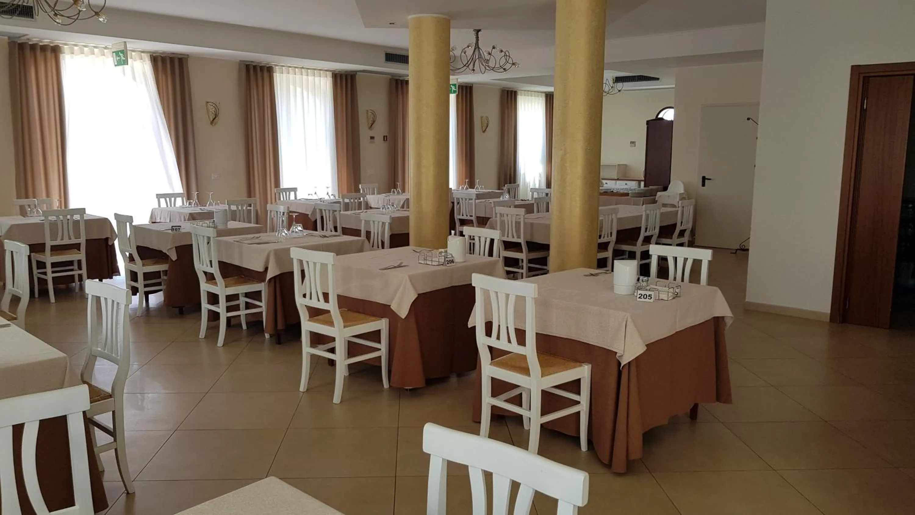 Lounge or bar in Hotel Victoria