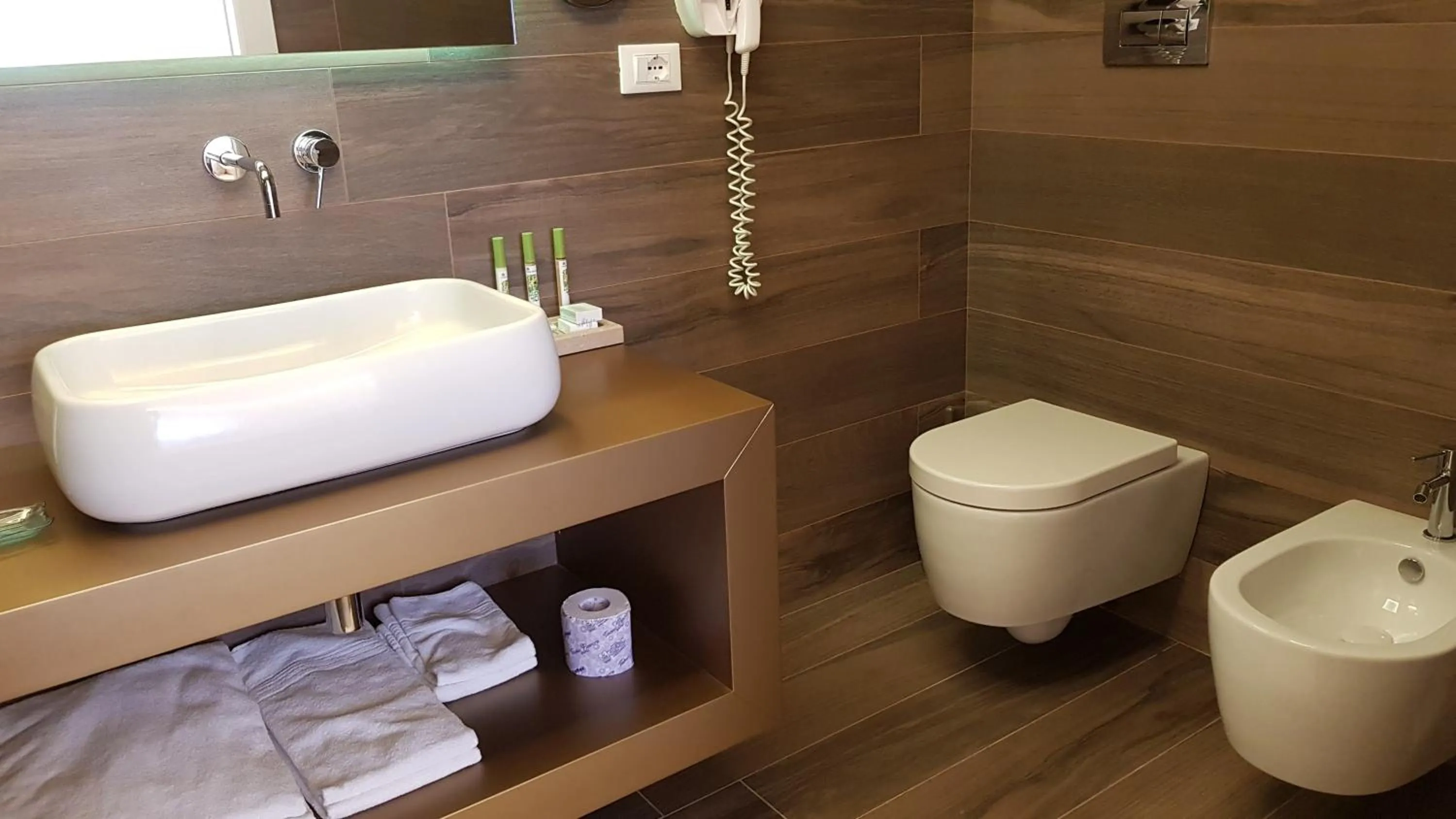 Bathroom in Hotel Victoria