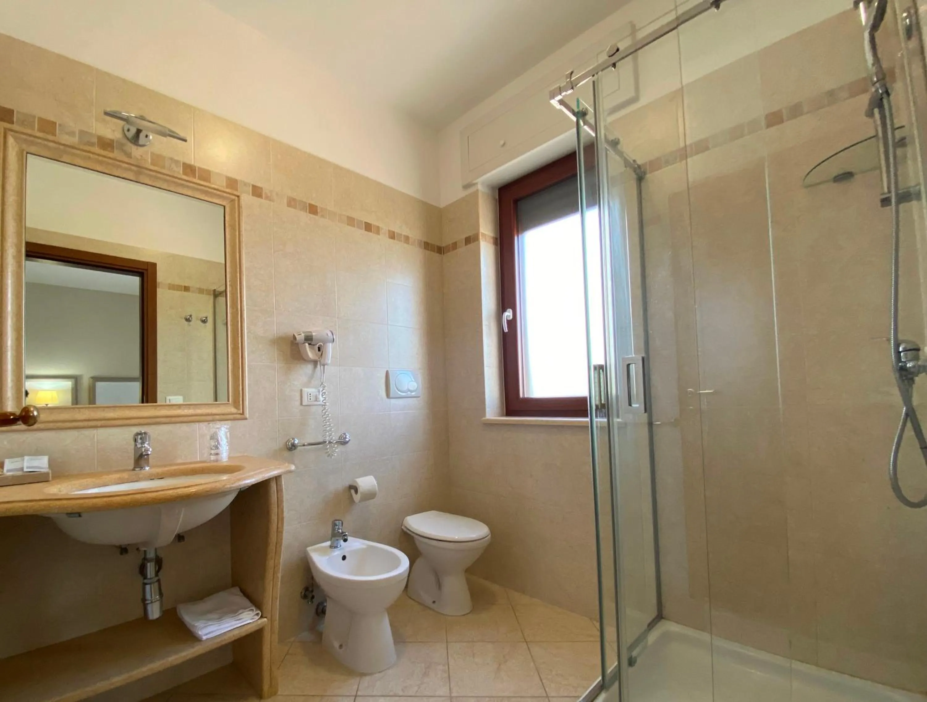 Bathroom in Hotel Victoria