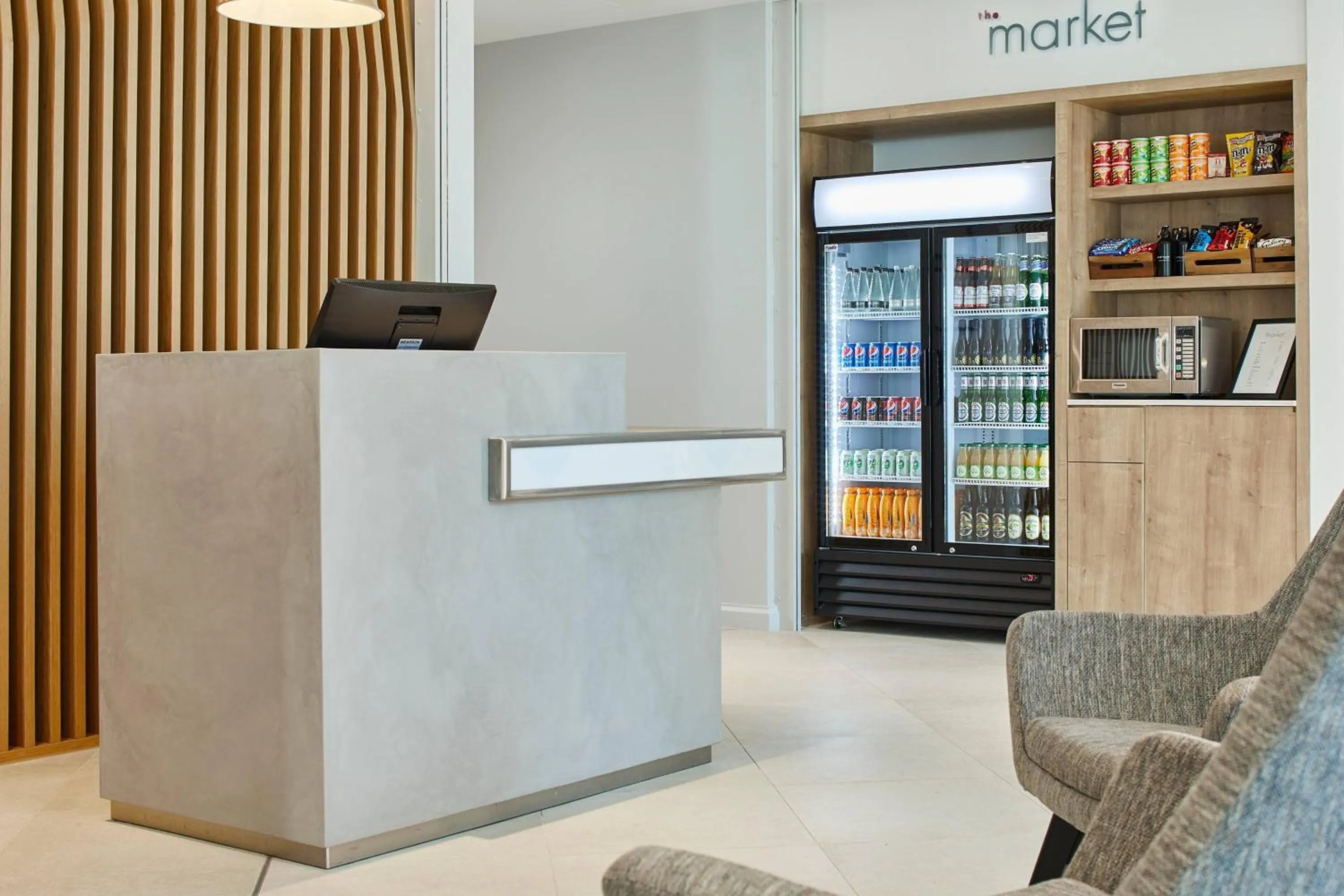 Lobby or reception in Courtyard by Marriott Oxford City Centre