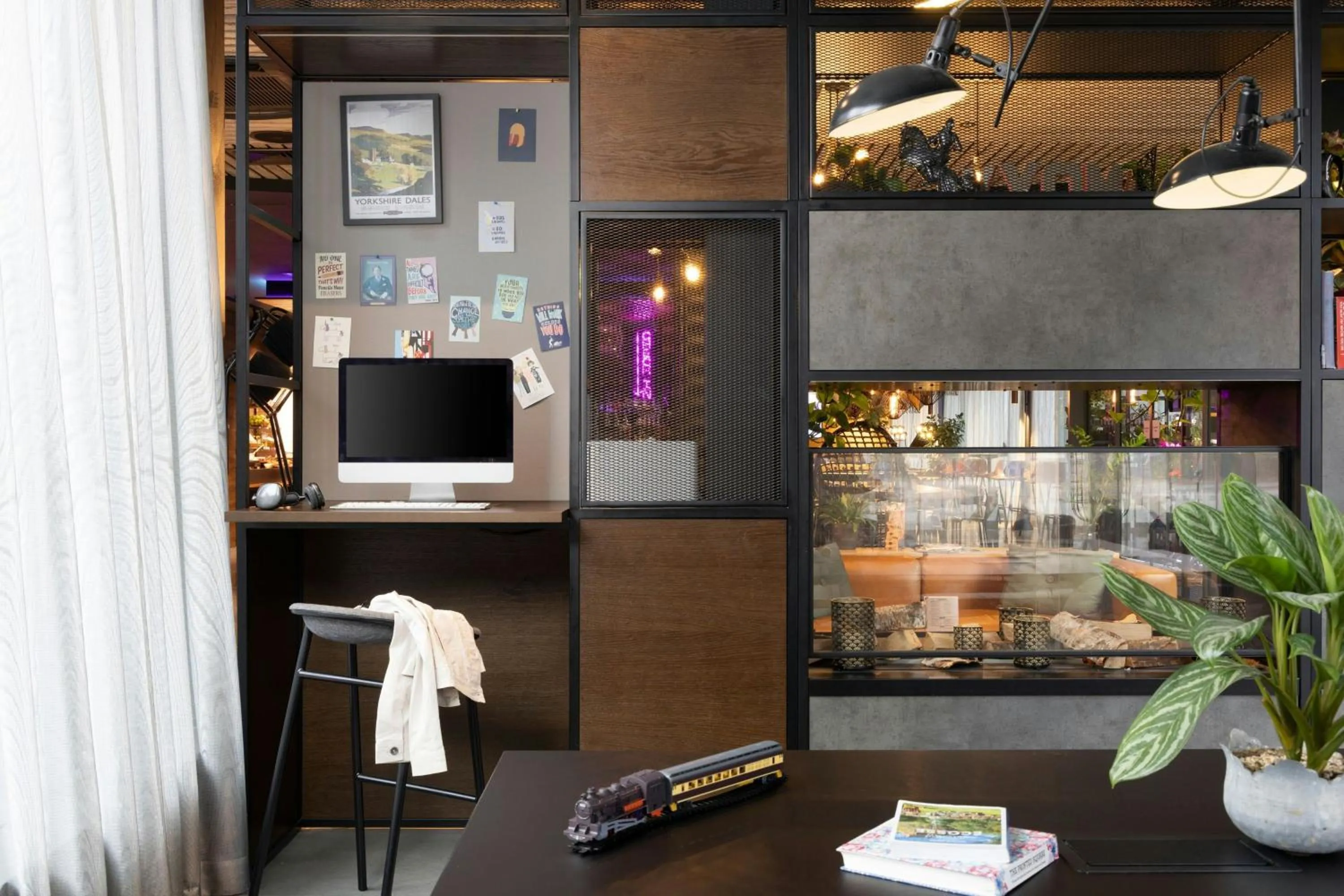 Lounge or bar in Moxy York