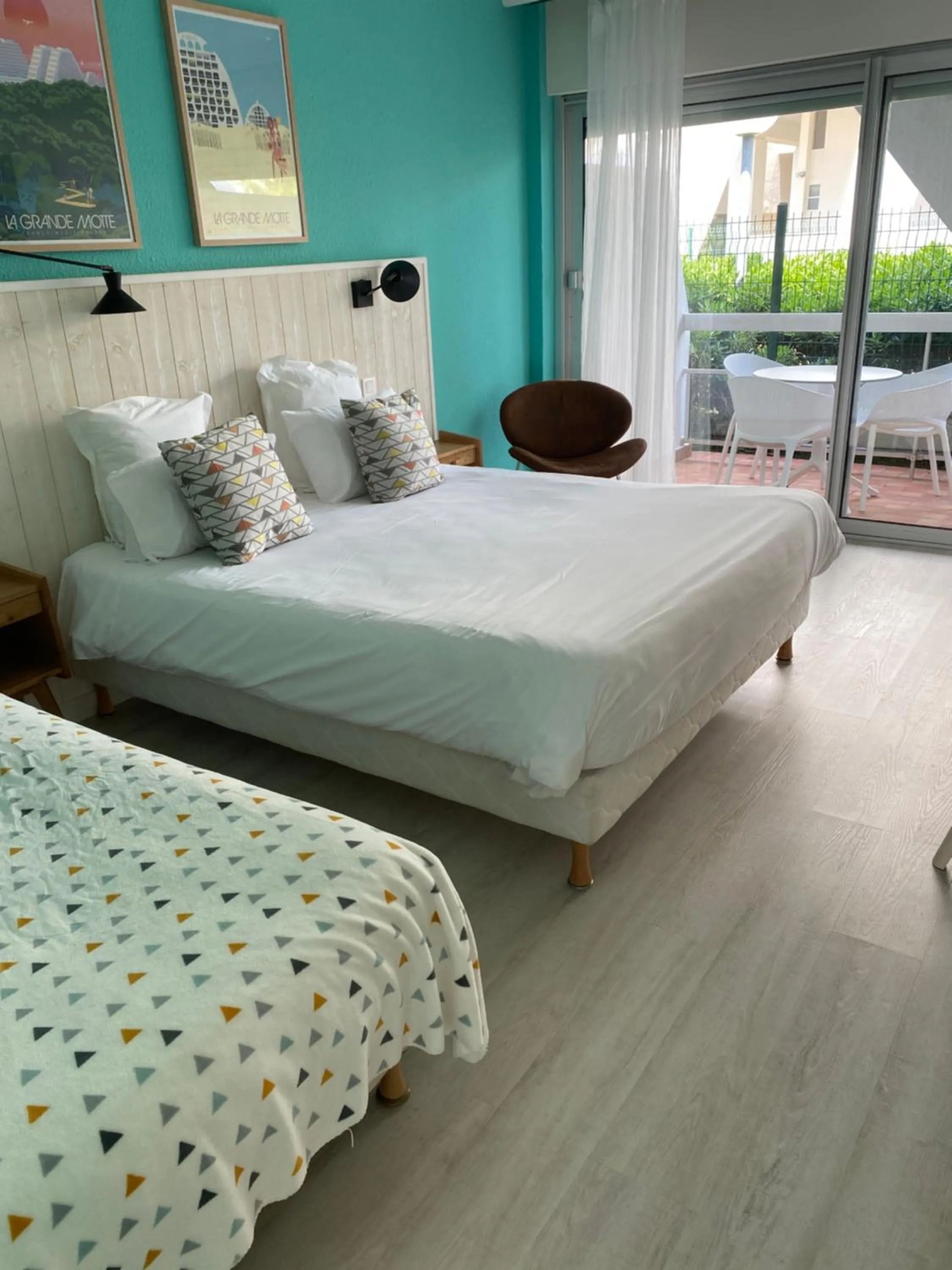 Bed in Hôtel Saint-Clair, côté Plage