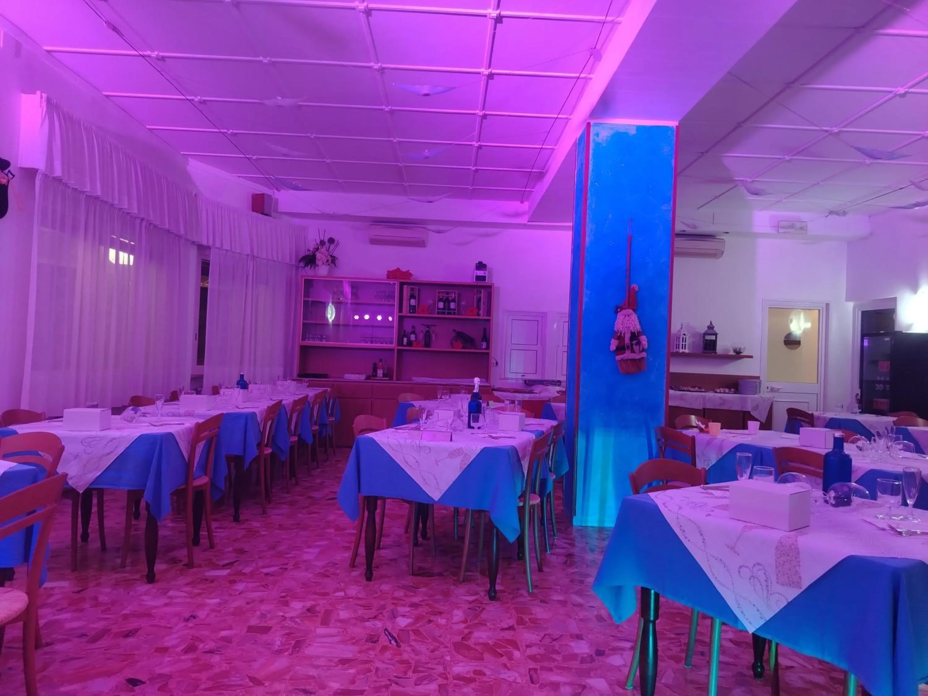 Restaurant/places to eat in Hotel San Paolo