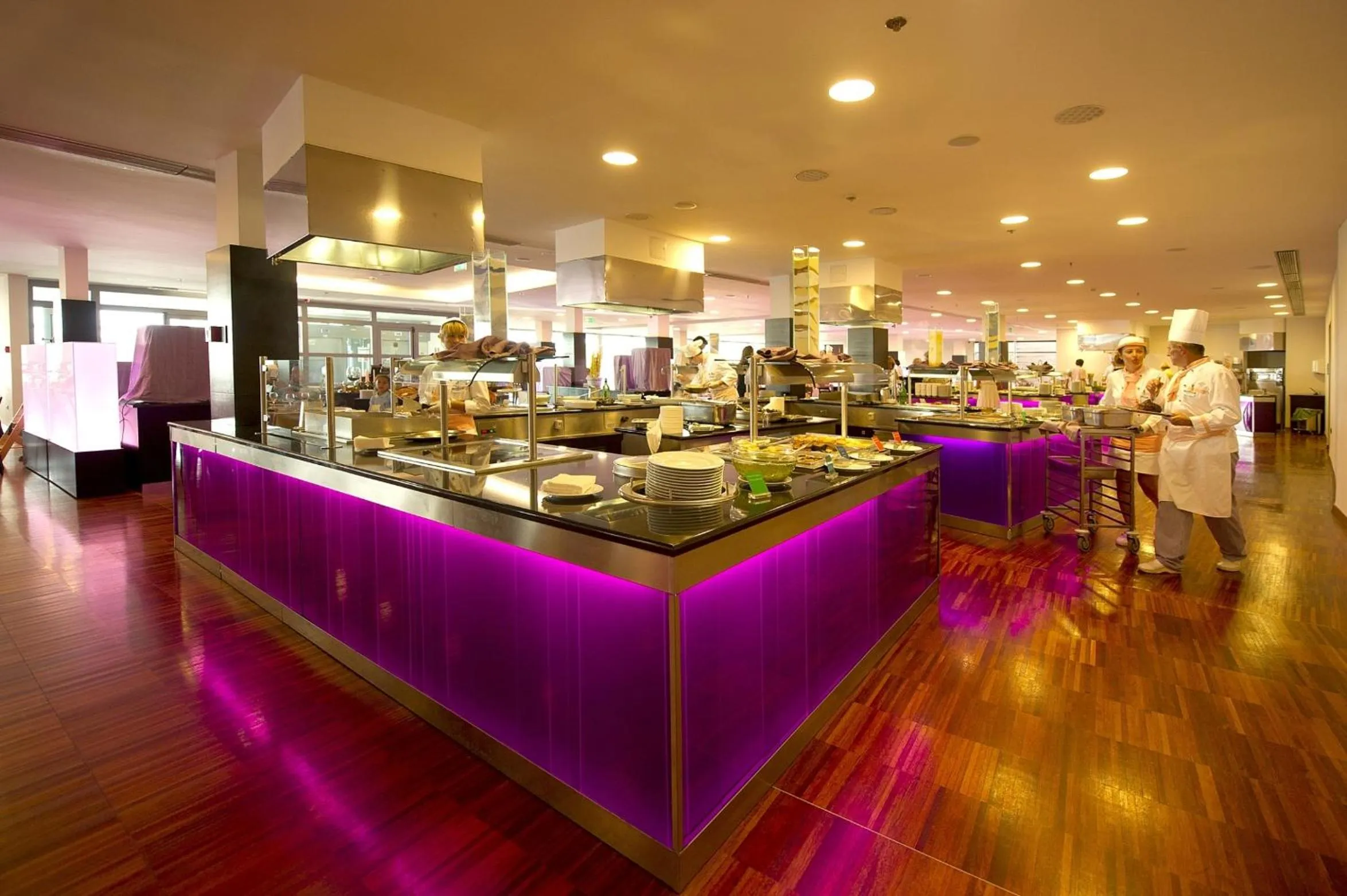 Restaurant/places to eat in Hotel Molindrio Plava Laguna