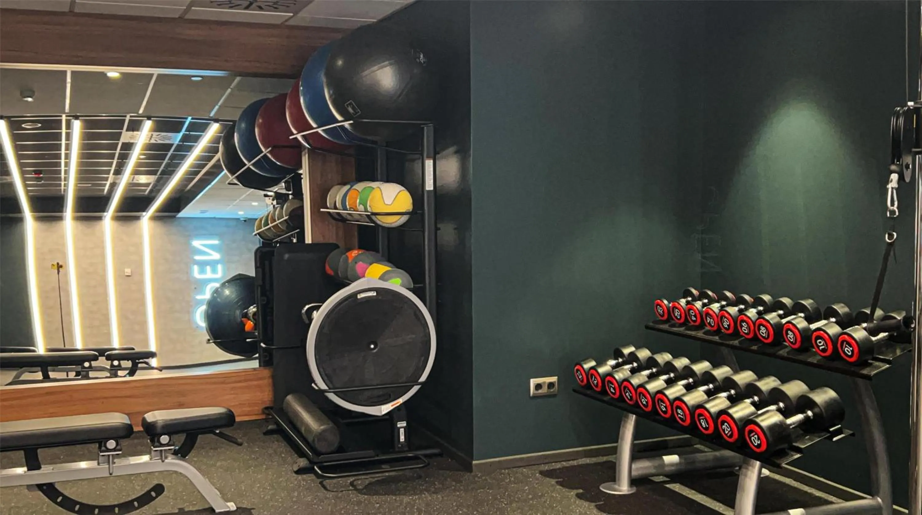 Fitness centre/facilities in Hilton Garden Inn Sevilla