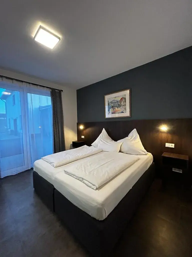 Double Room with Private Bathroom - single occupancy in Ayhan Hotel Double Room with Private Bathroom - single occupancy in Ayhan Hotel