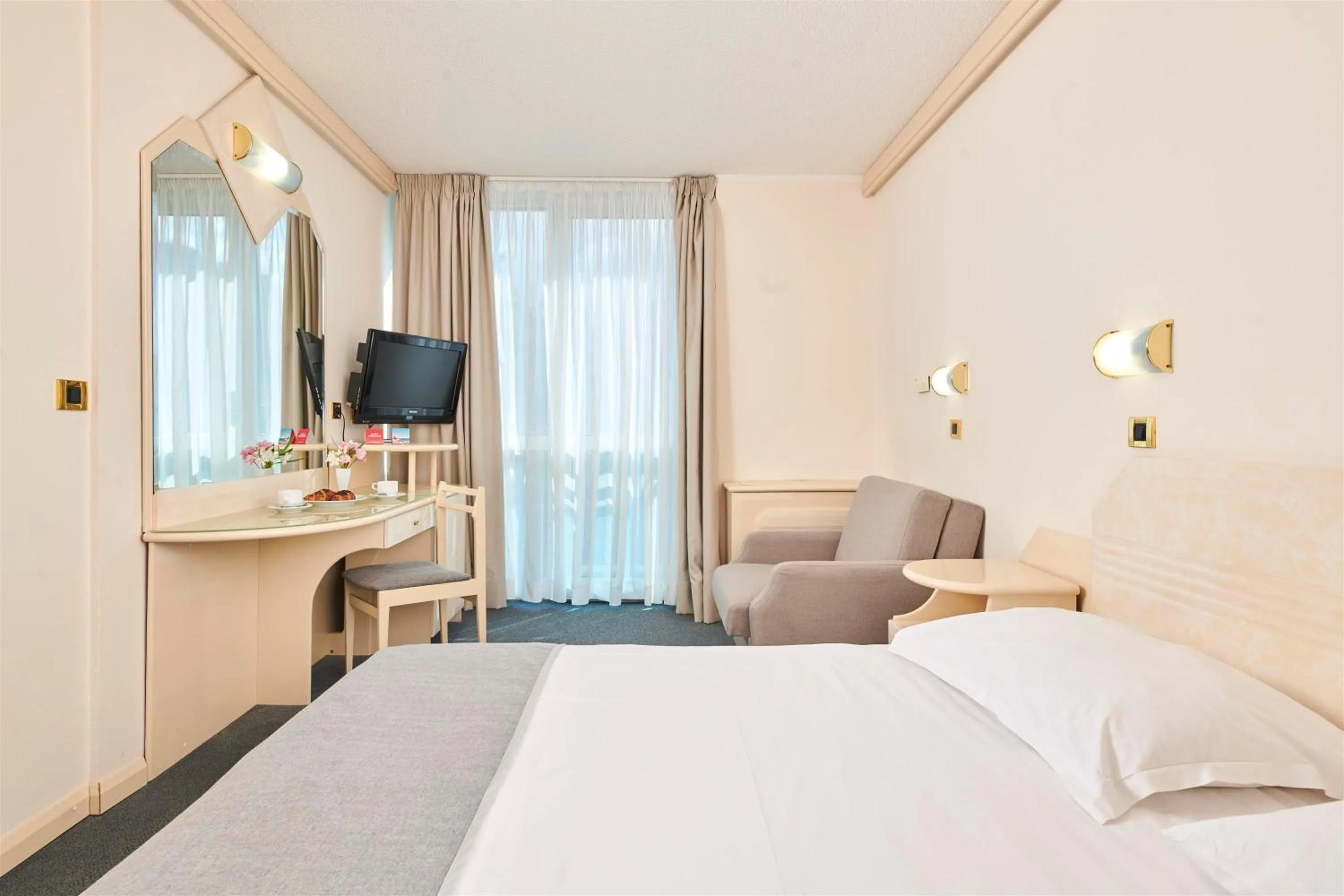 Bedroom, Bed in Hotel Gran Vista Plava Laguna