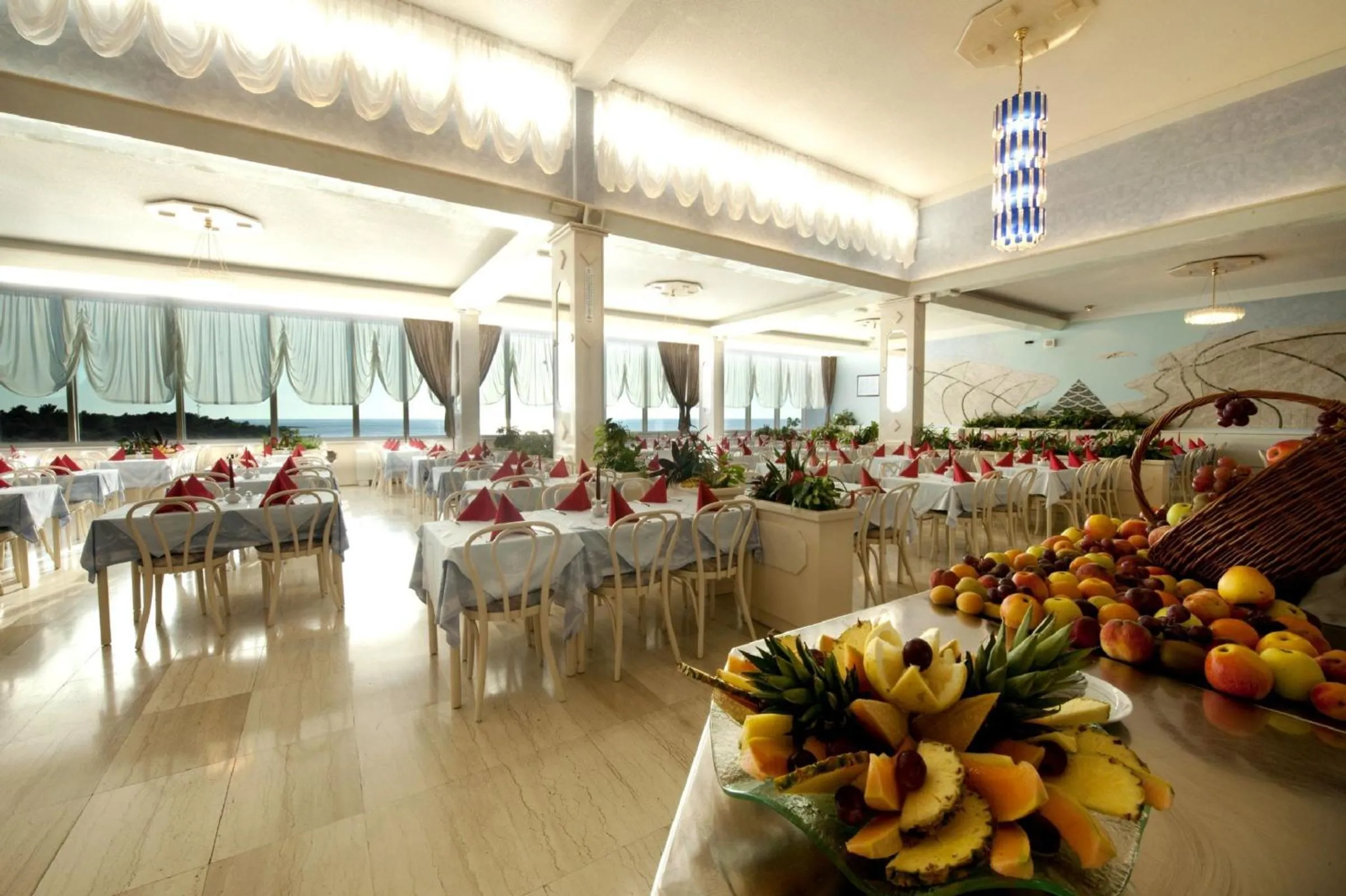 Restaurant/places to eat in Hotel Gran Vista Plava Laguna