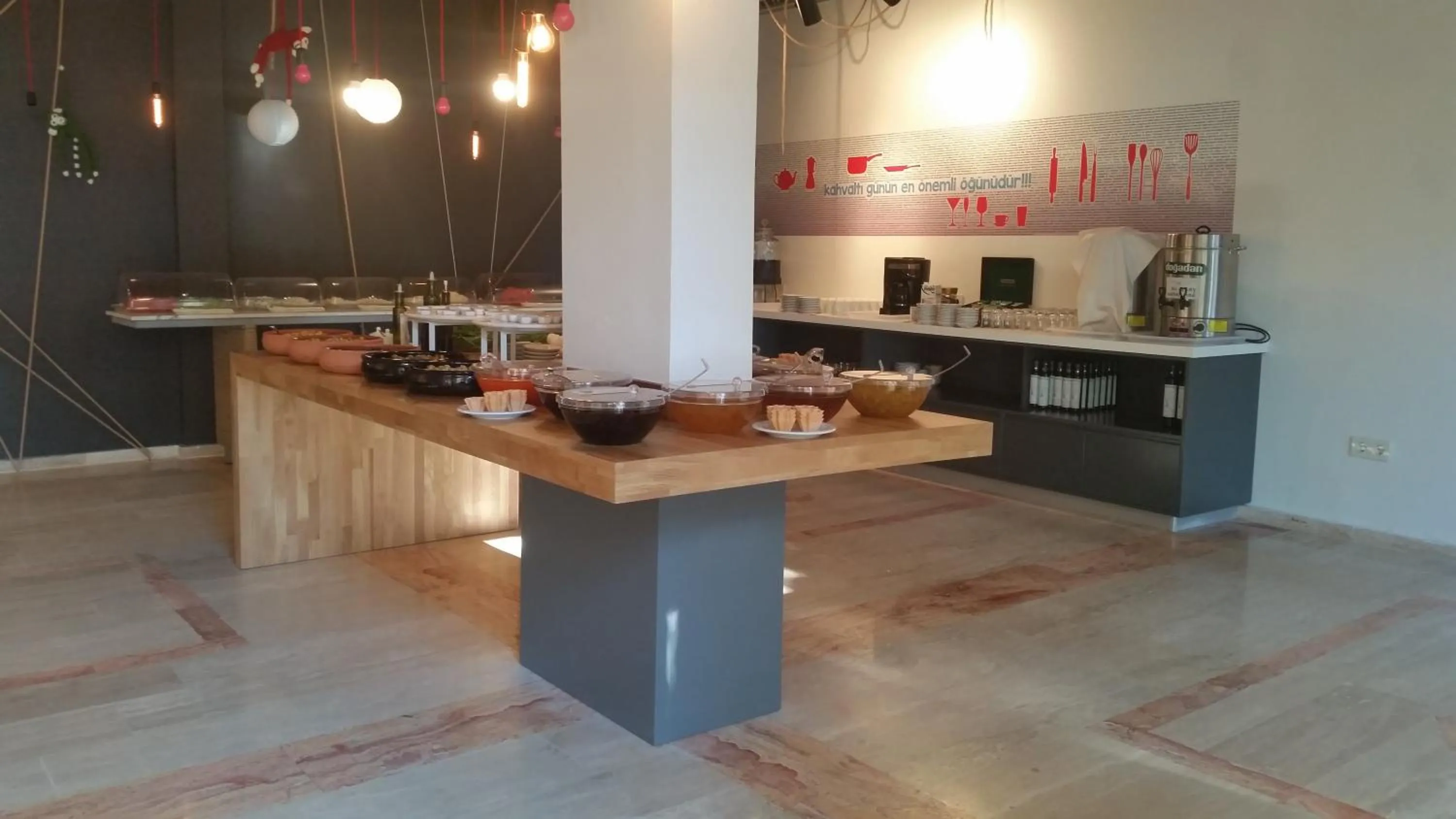 Restaurant/places to eat in Arinnanda Hotel Cesme