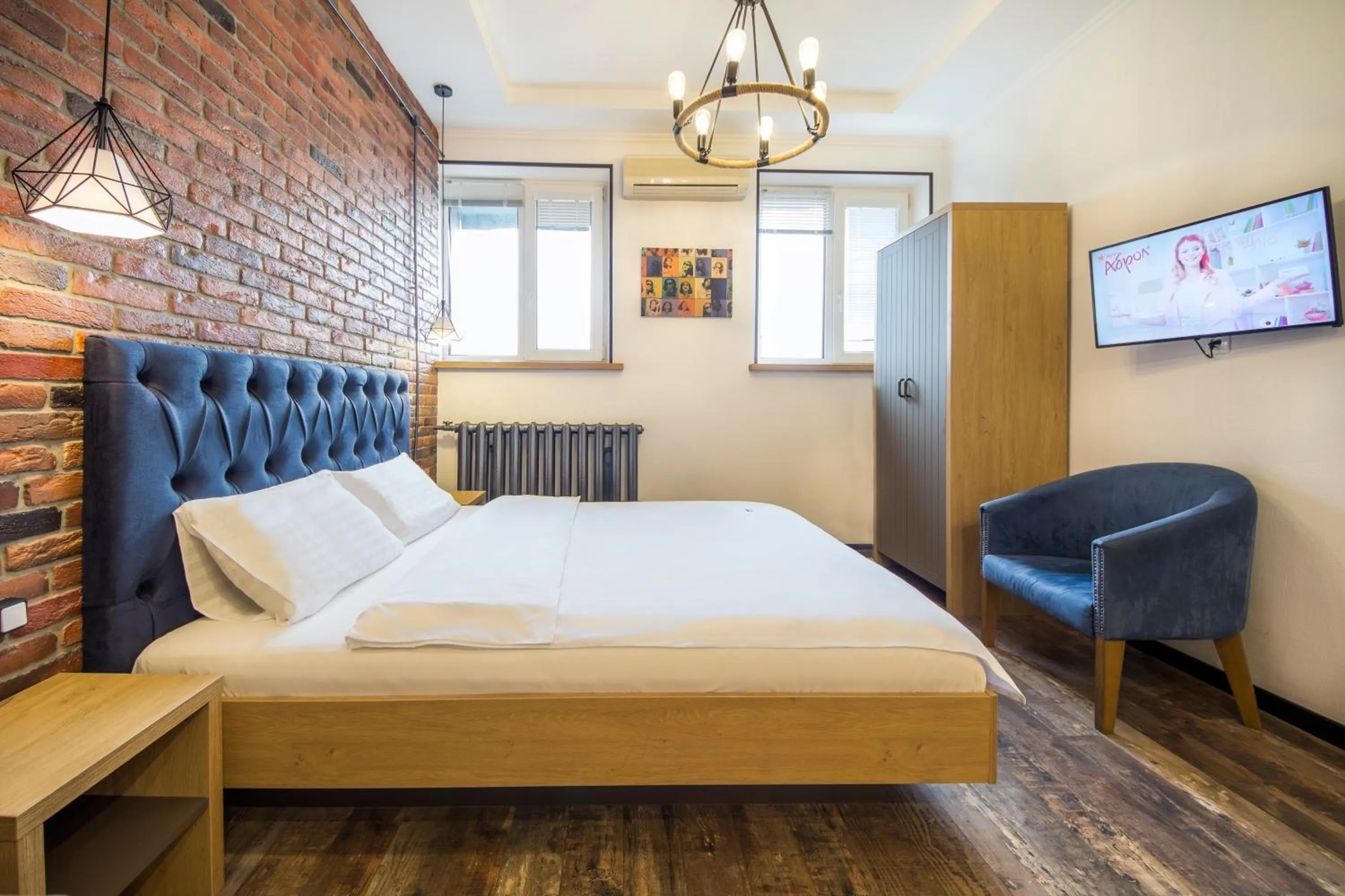 TV and multimedia, Bed in Secret Apartments