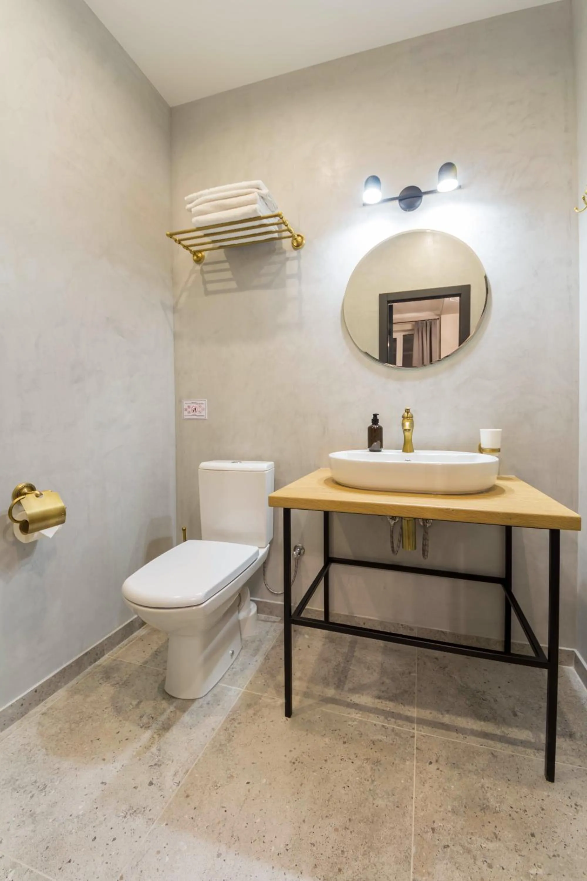 Toilet in Secret Apartments