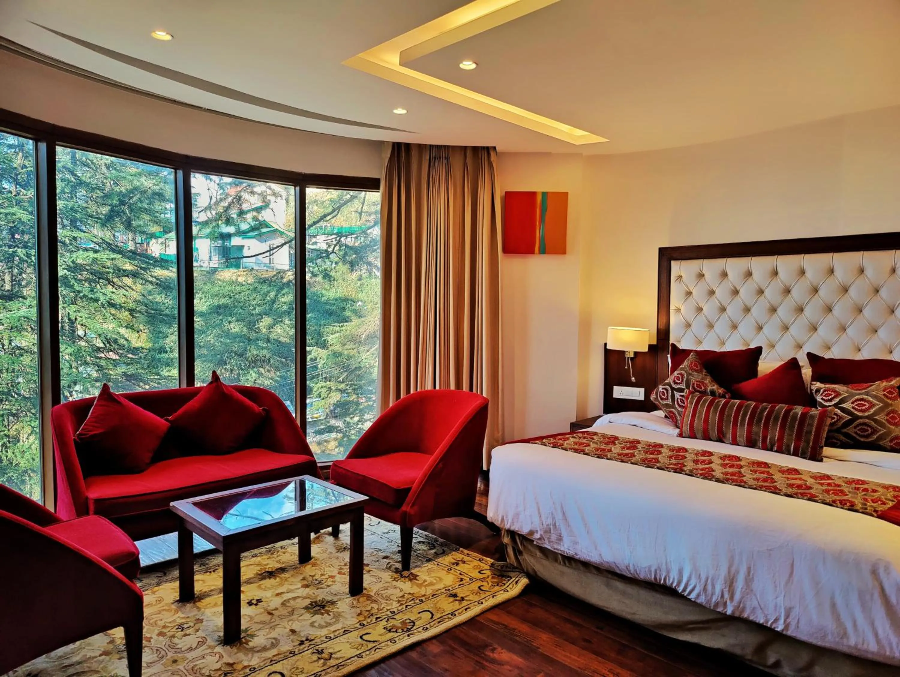 Bedroom, Bed in Royale Retreat Hotel & Spa Near Mall Road