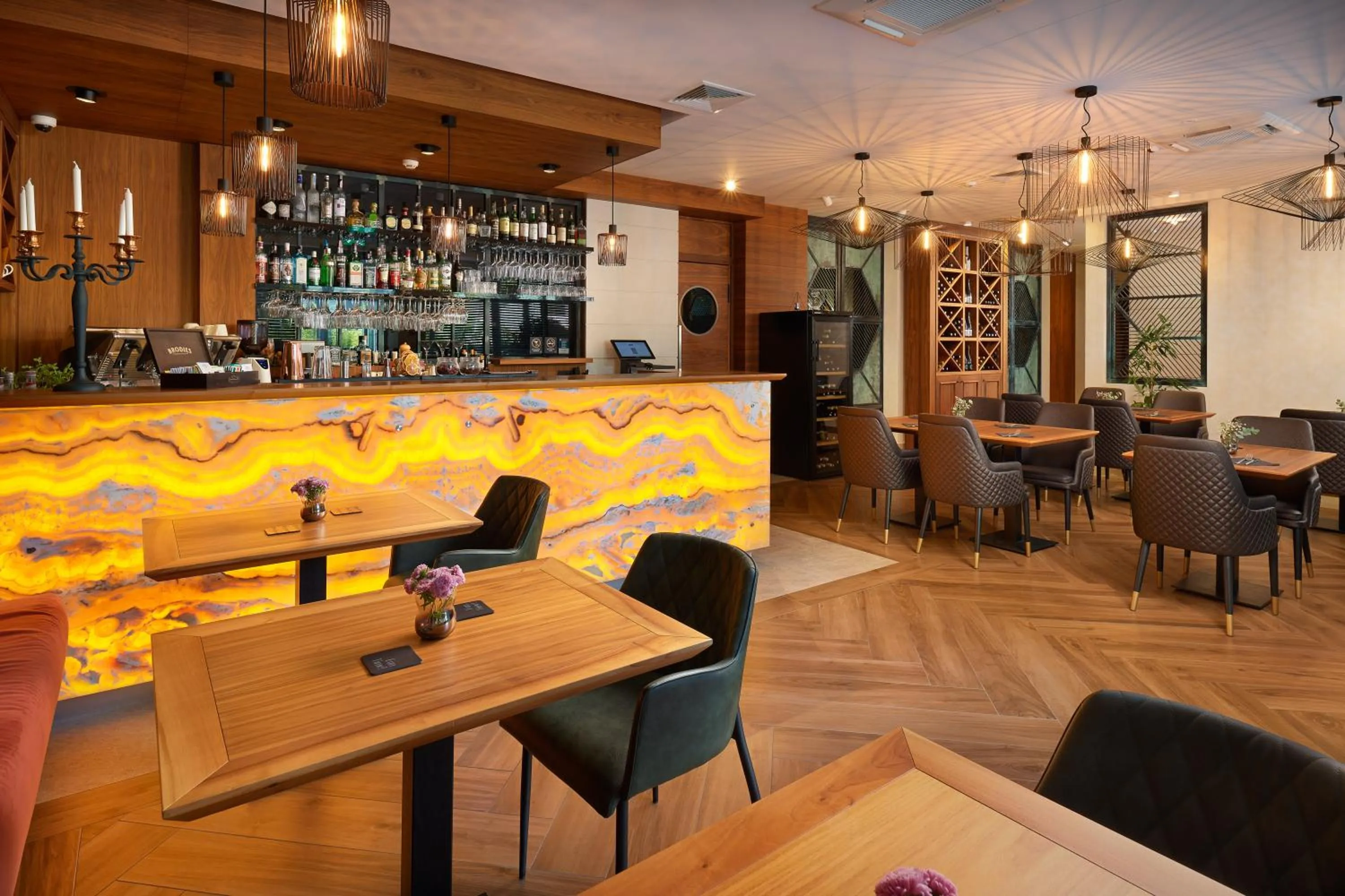 Restaurant/places to eat in Time Boutique Hotel