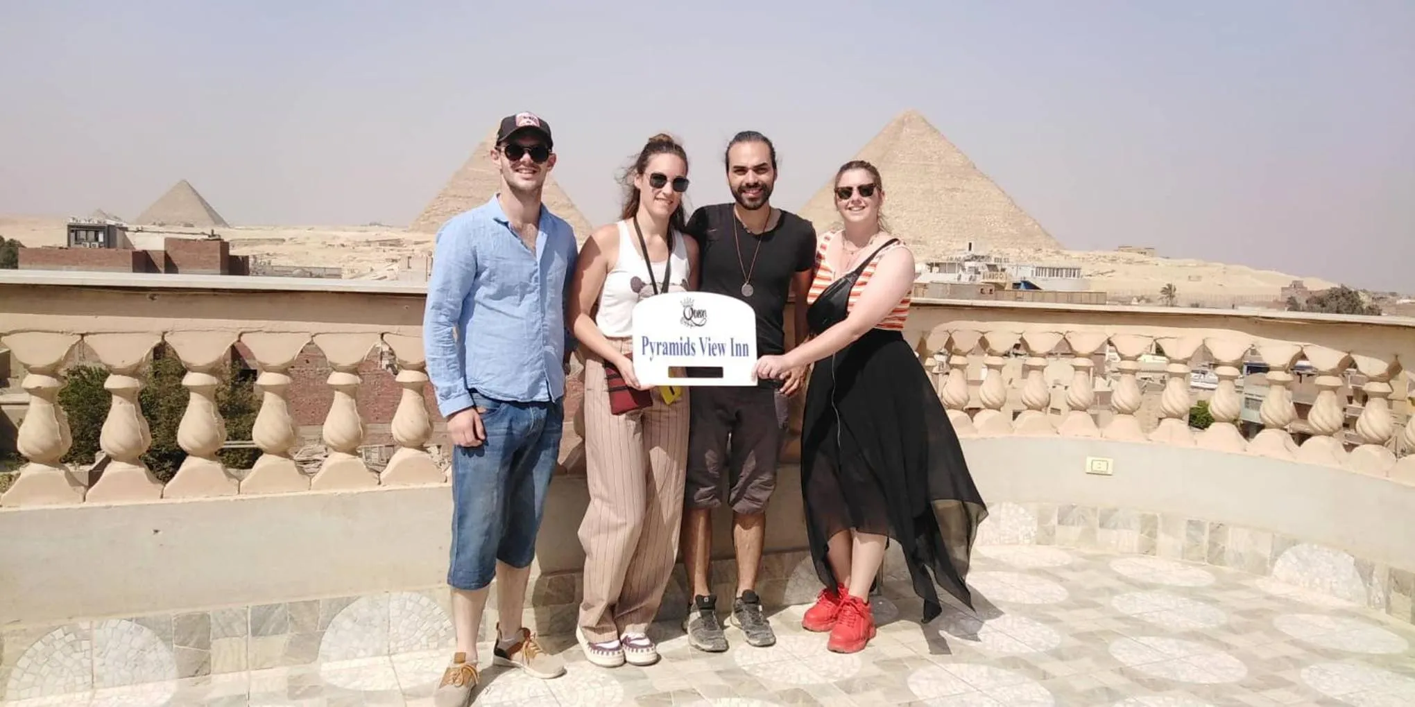 Queen Pyramids View Inn