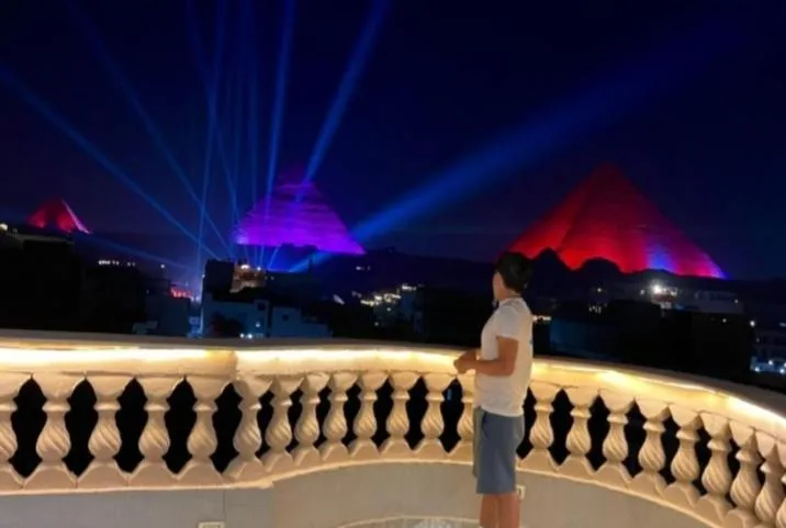 Queen Pyramids View Inn