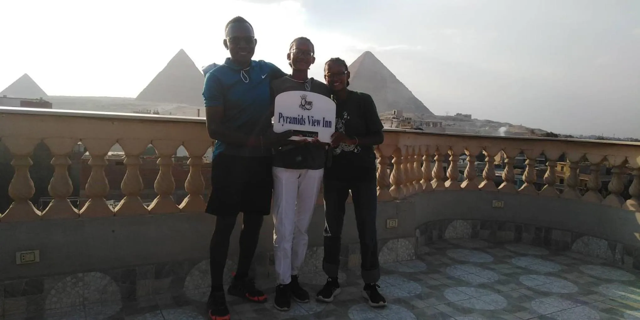 Queen Pyramids View Inn