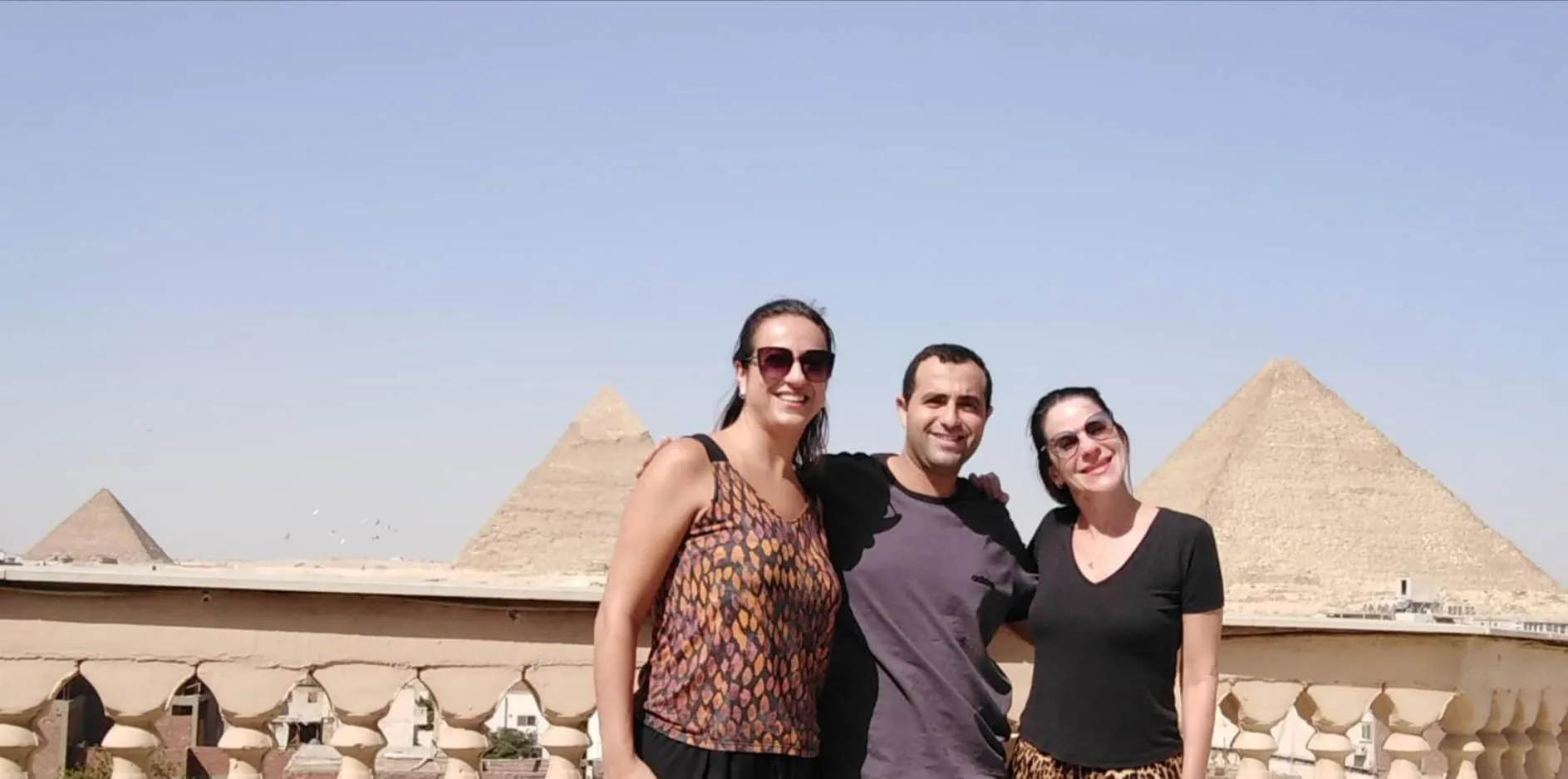 Queen Pyramids View Inn