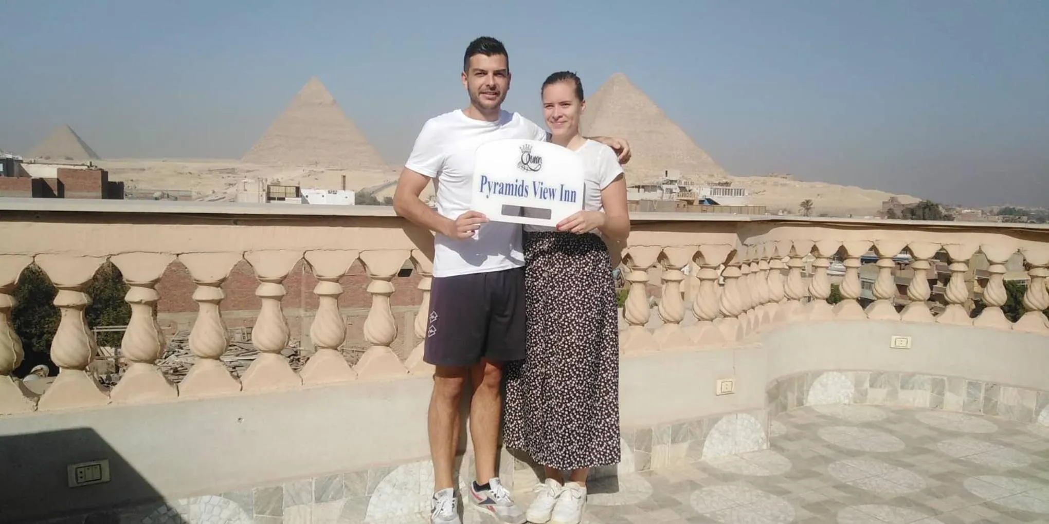 Queen Pyramids View Inn