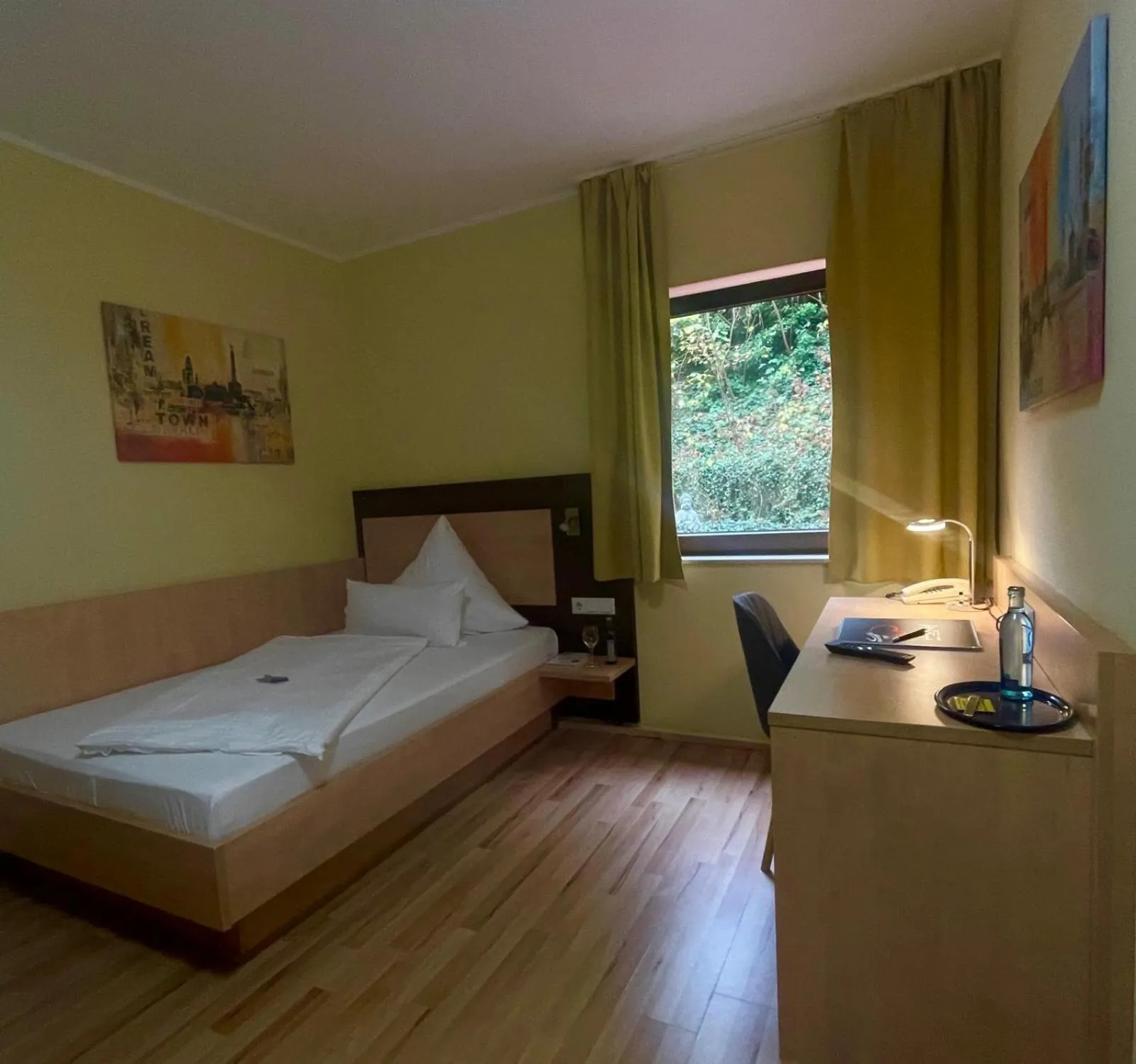 Bed in Hotel Waldesruh