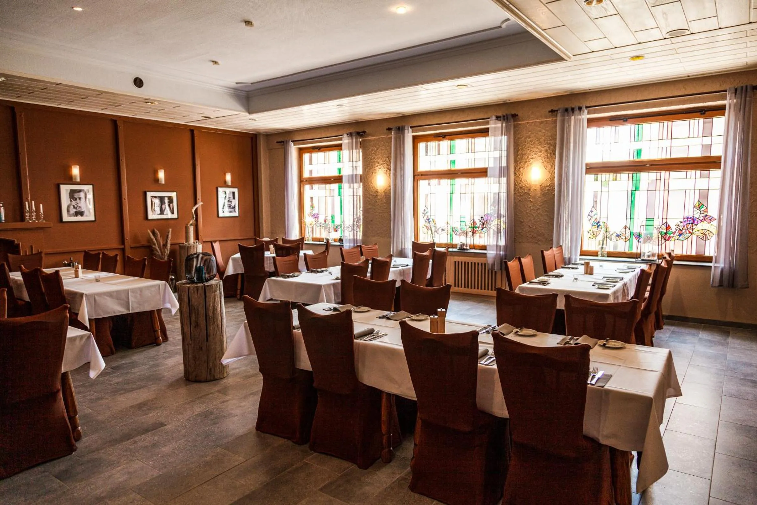 Restaurant/places to eat in Hotel Fronhof Mettendorf