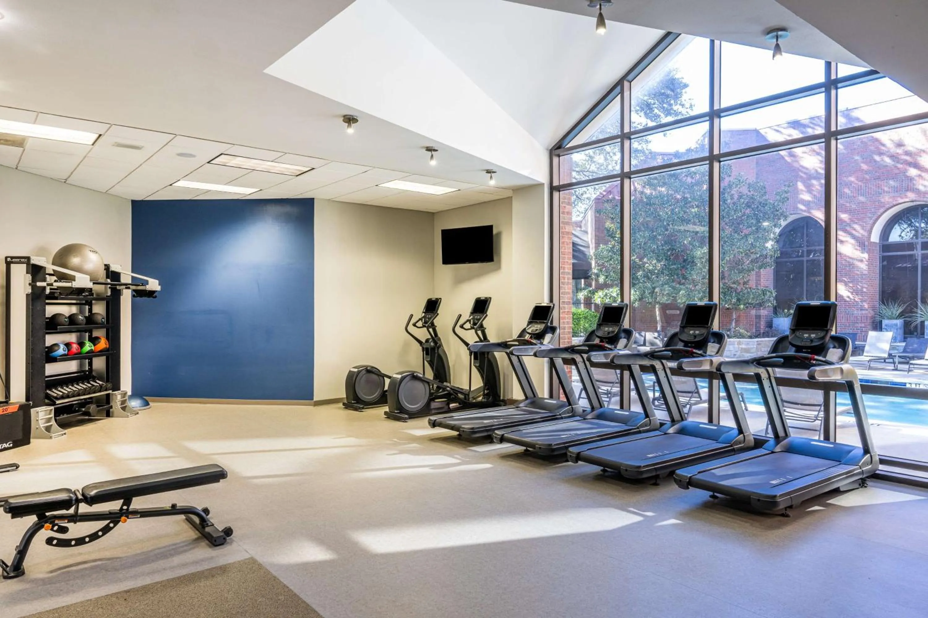 Fitness centre/facilities in Hilton Richardson Dallas, TX