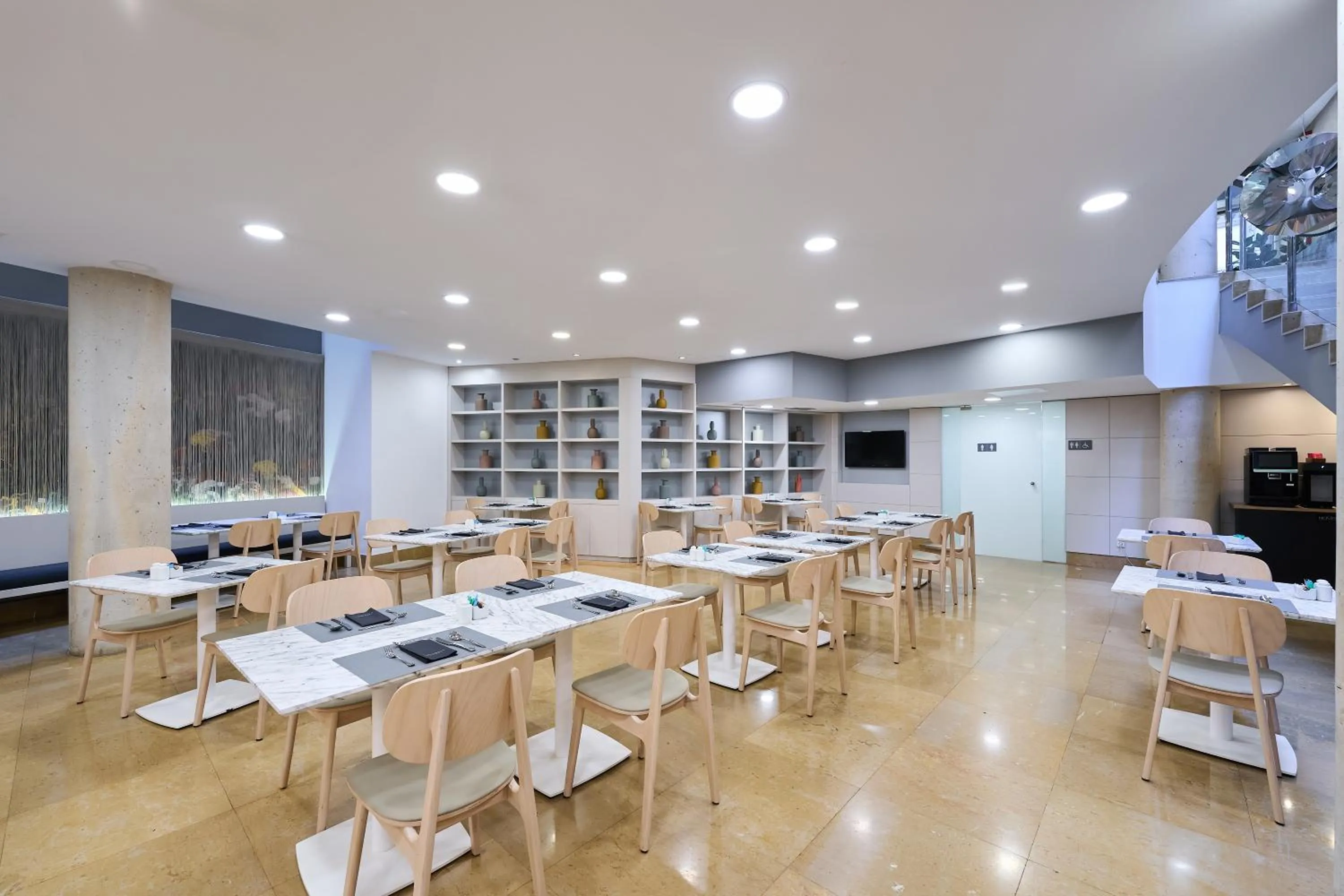 Restaurant/places to eat in RAMBLAS HOTEL powered by Vincci Hoteles