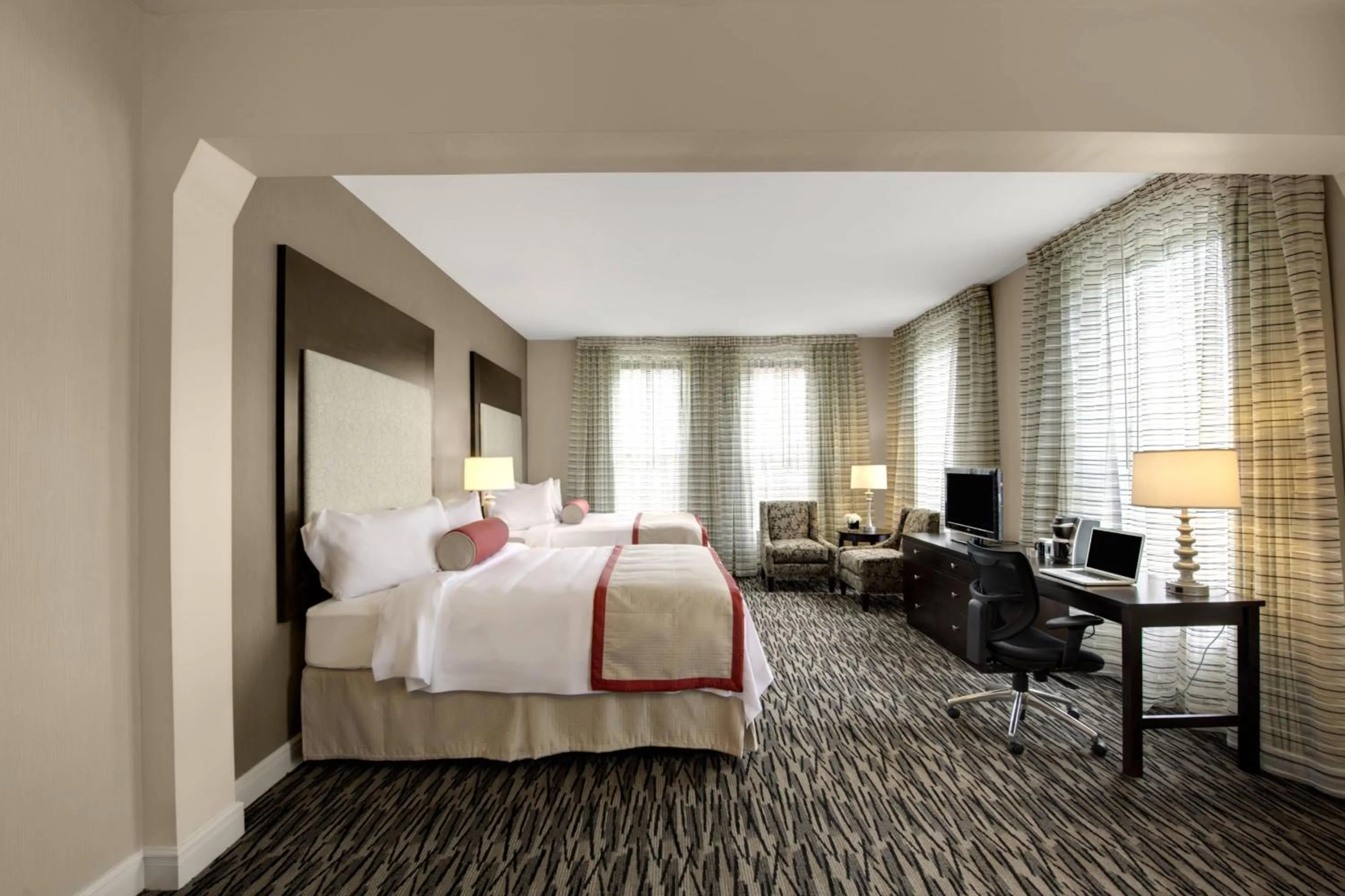 Photo of the whole room, Bed in Fairfield Inn & Suites by Marriott Keene Downtown