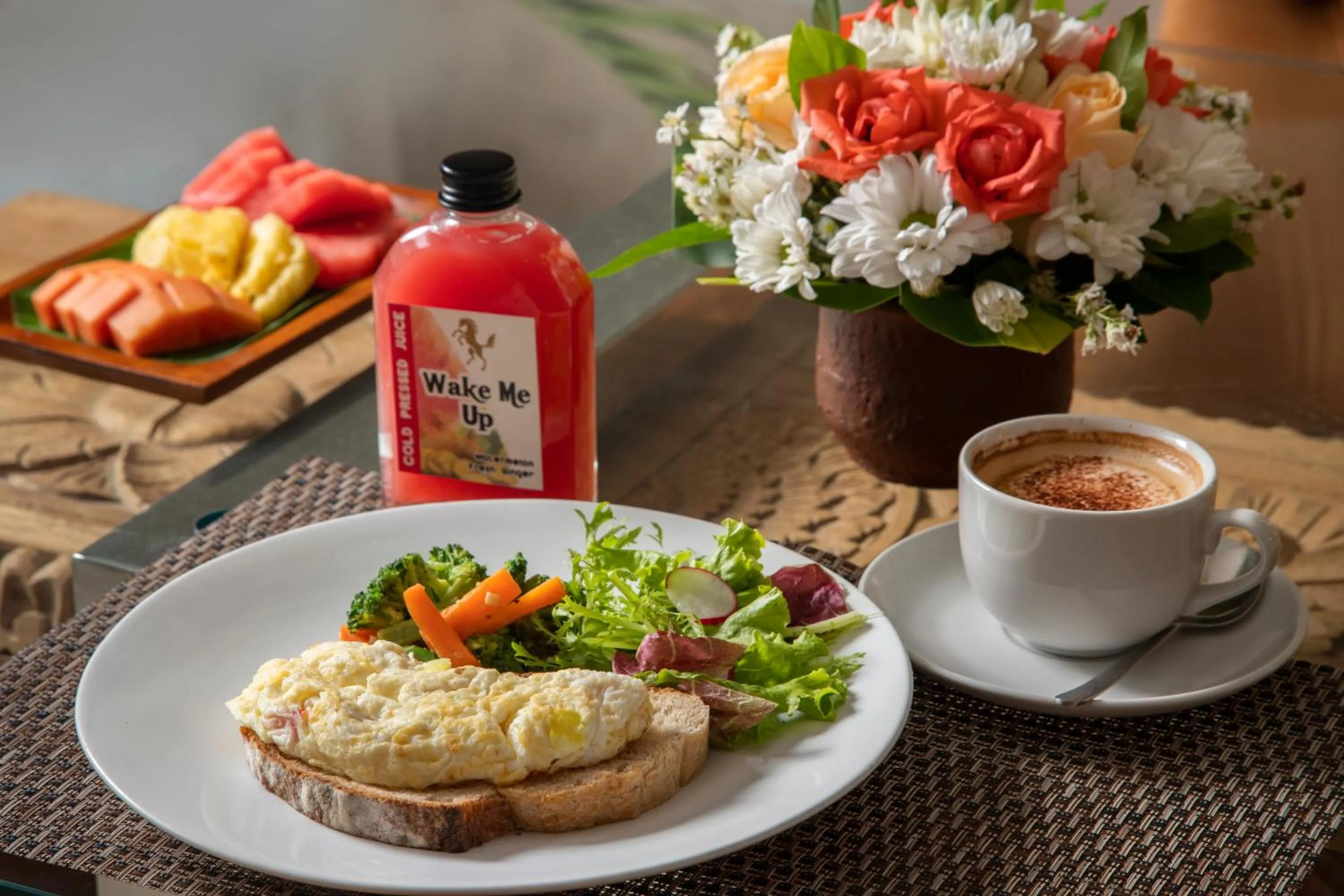 Food and drinks in The Luxury Collection, Monaco Blu