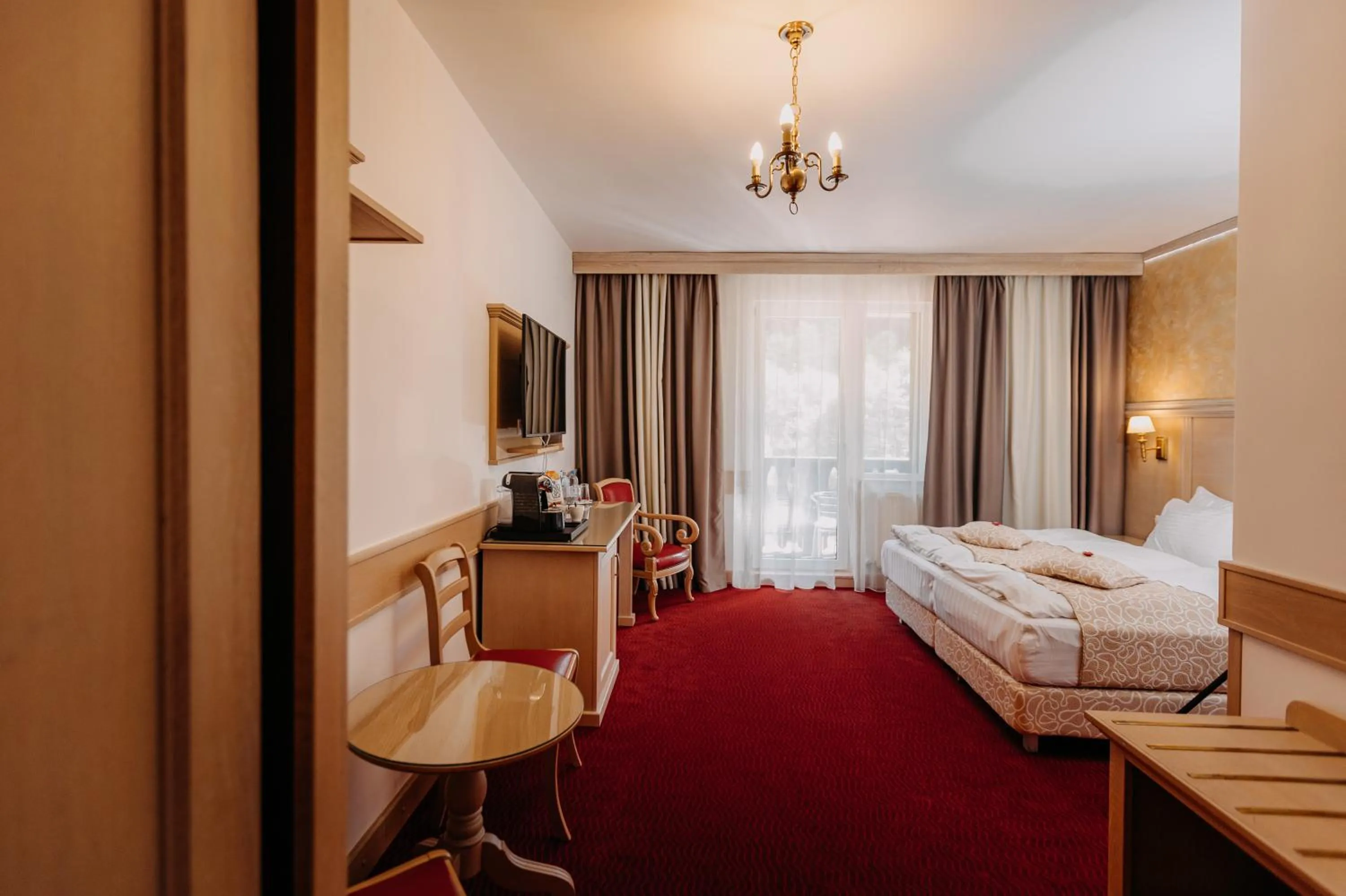 Bed in Hotel Lacu Rosu