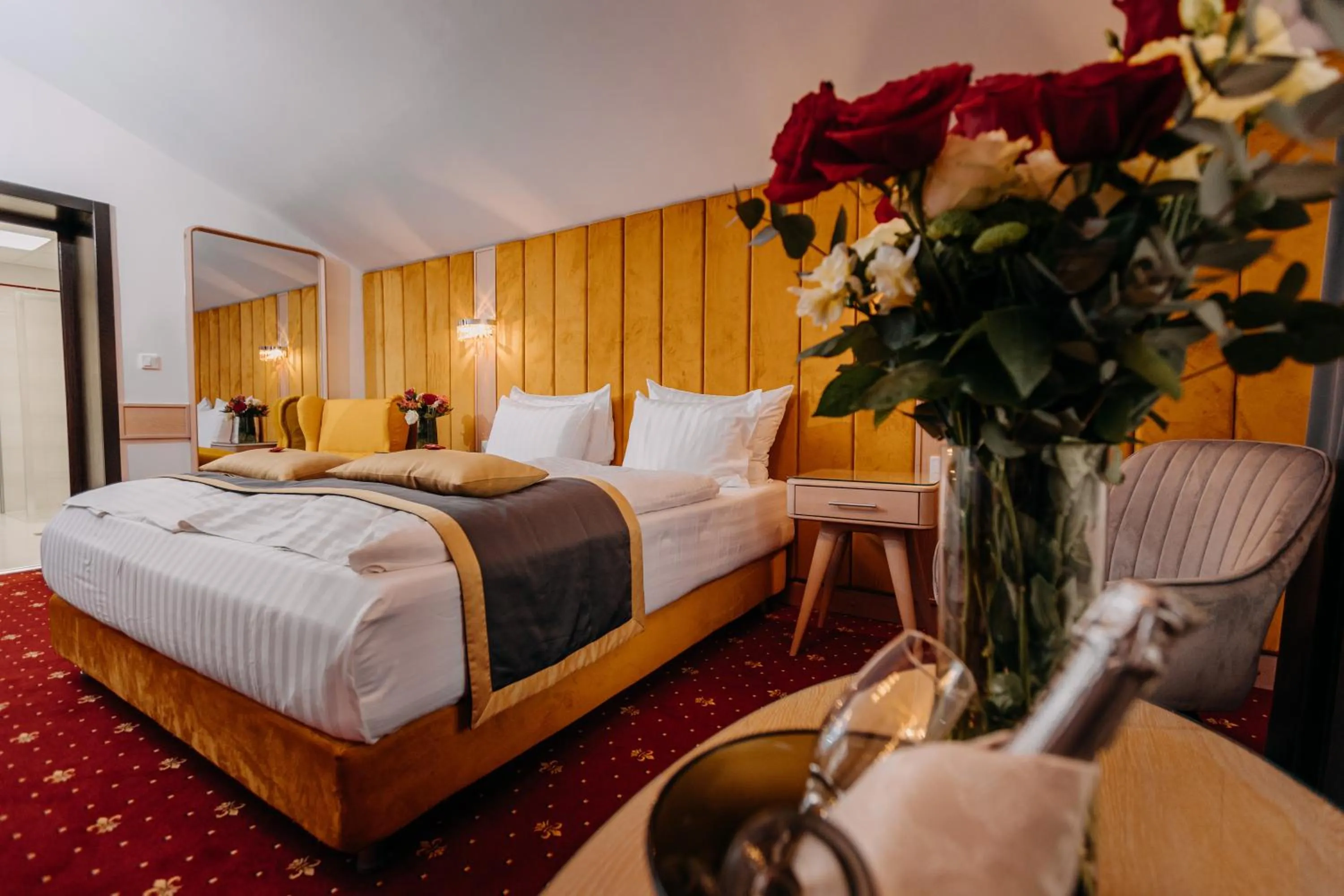 Bed in Hotel Lacu Rosu