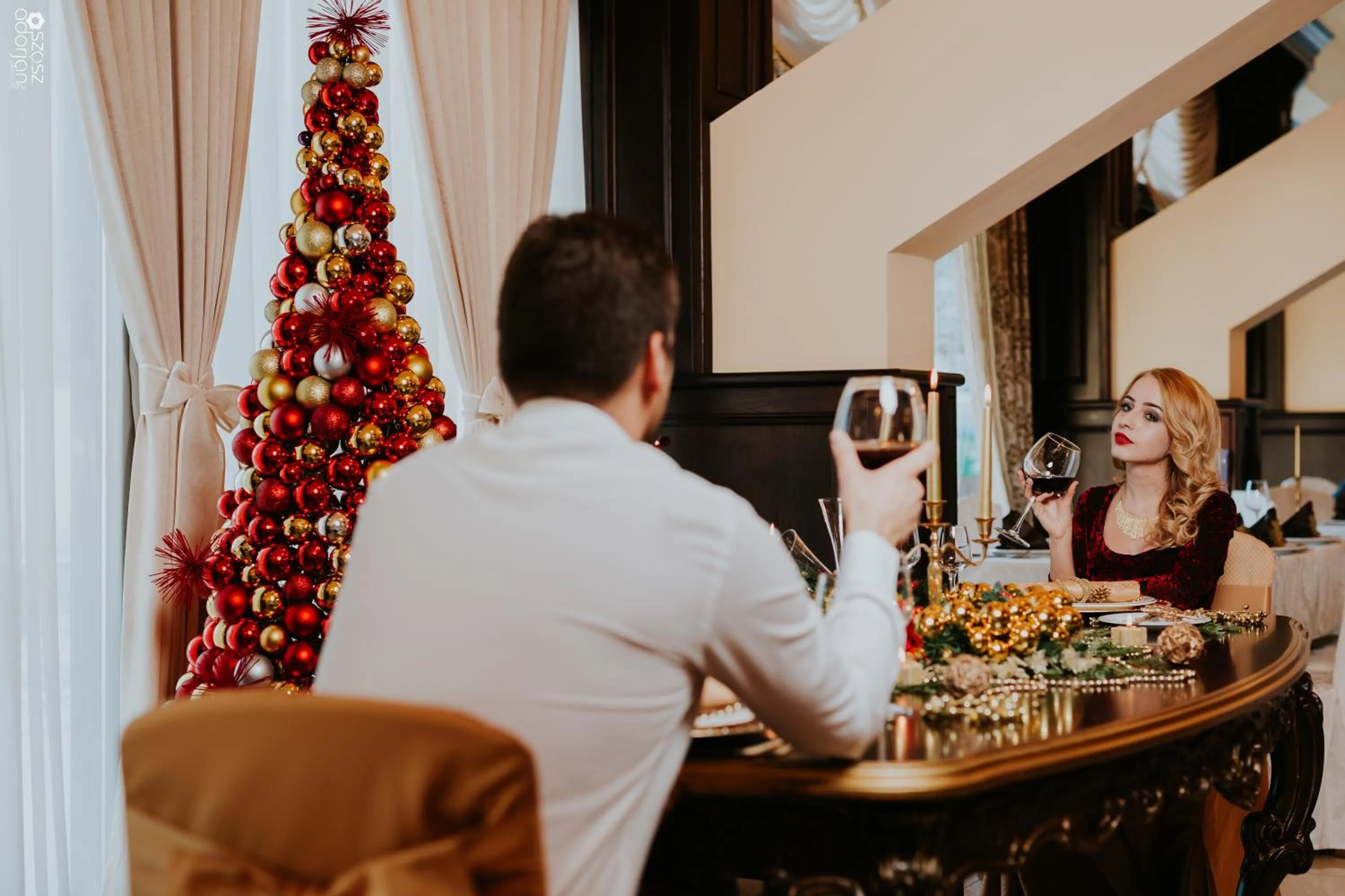 Property logo or sign in Hotel Lacu Rosu