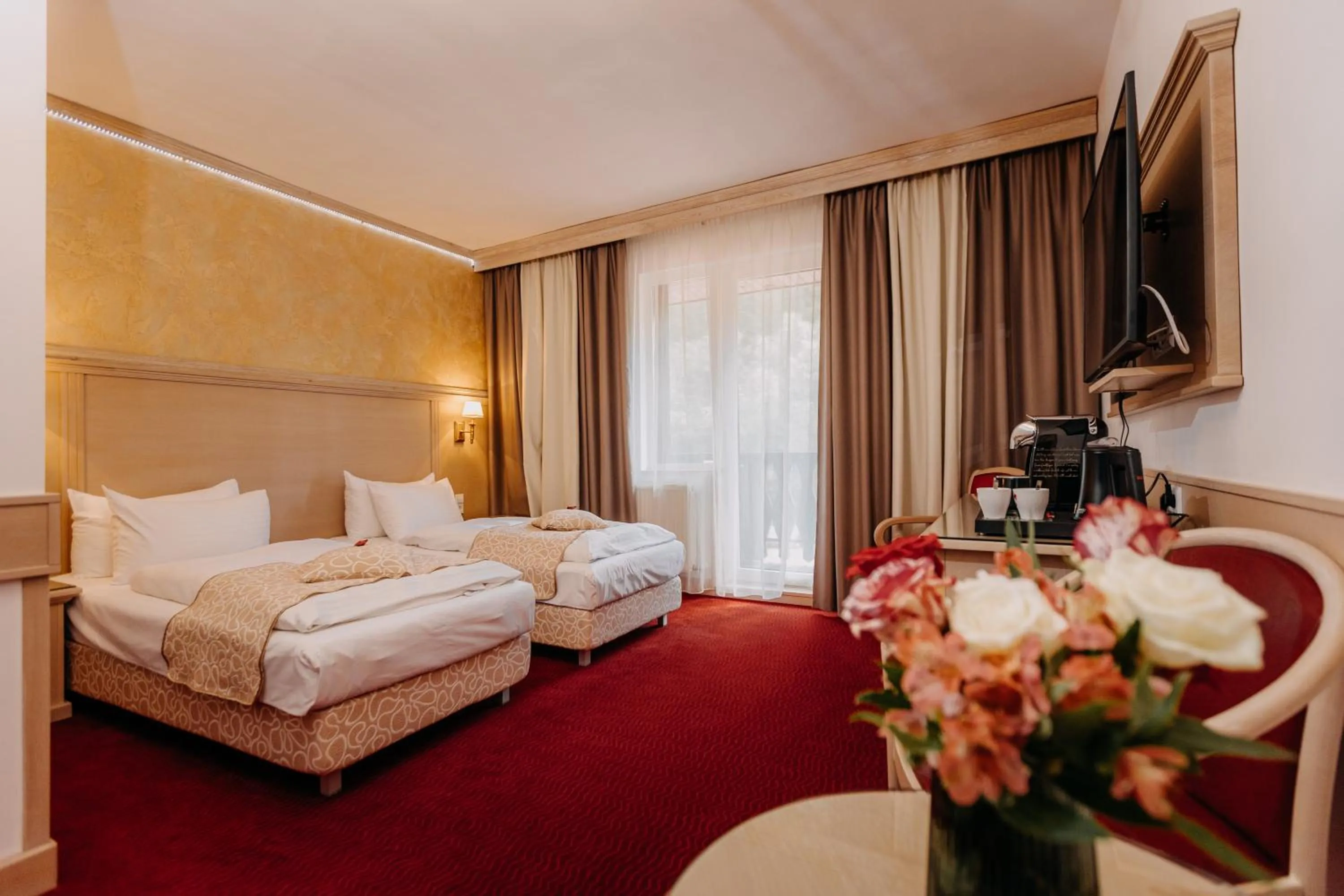 Bed in Hotel Lacu Rosu