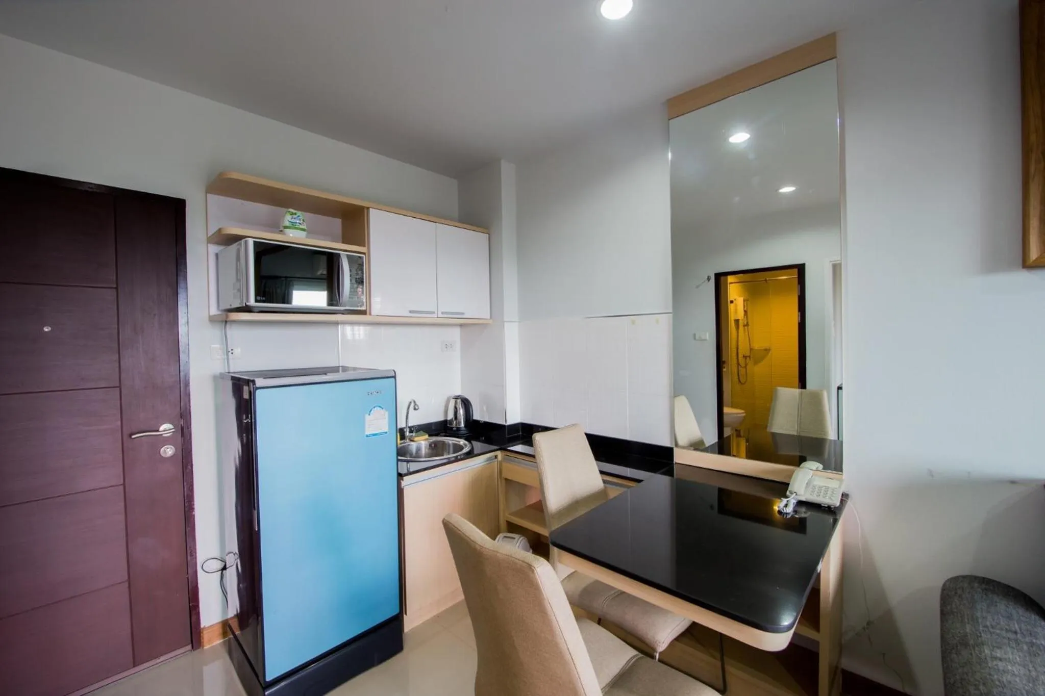 Kitchen or kitchenette in Aonang Ocean View Studio ( The Sea Condo )