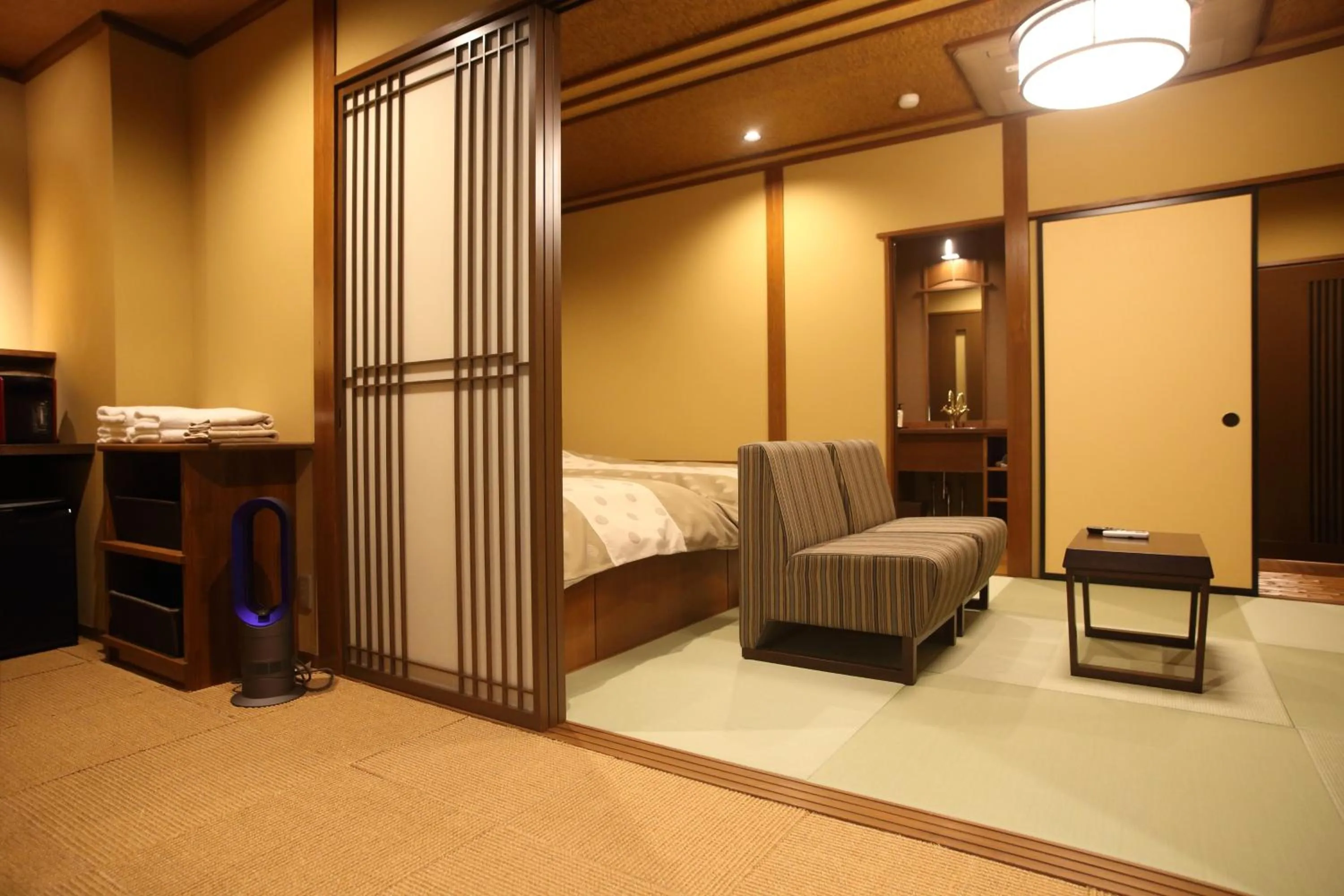 Bed in Kanazawa Yuwaku Onsen Kokarian