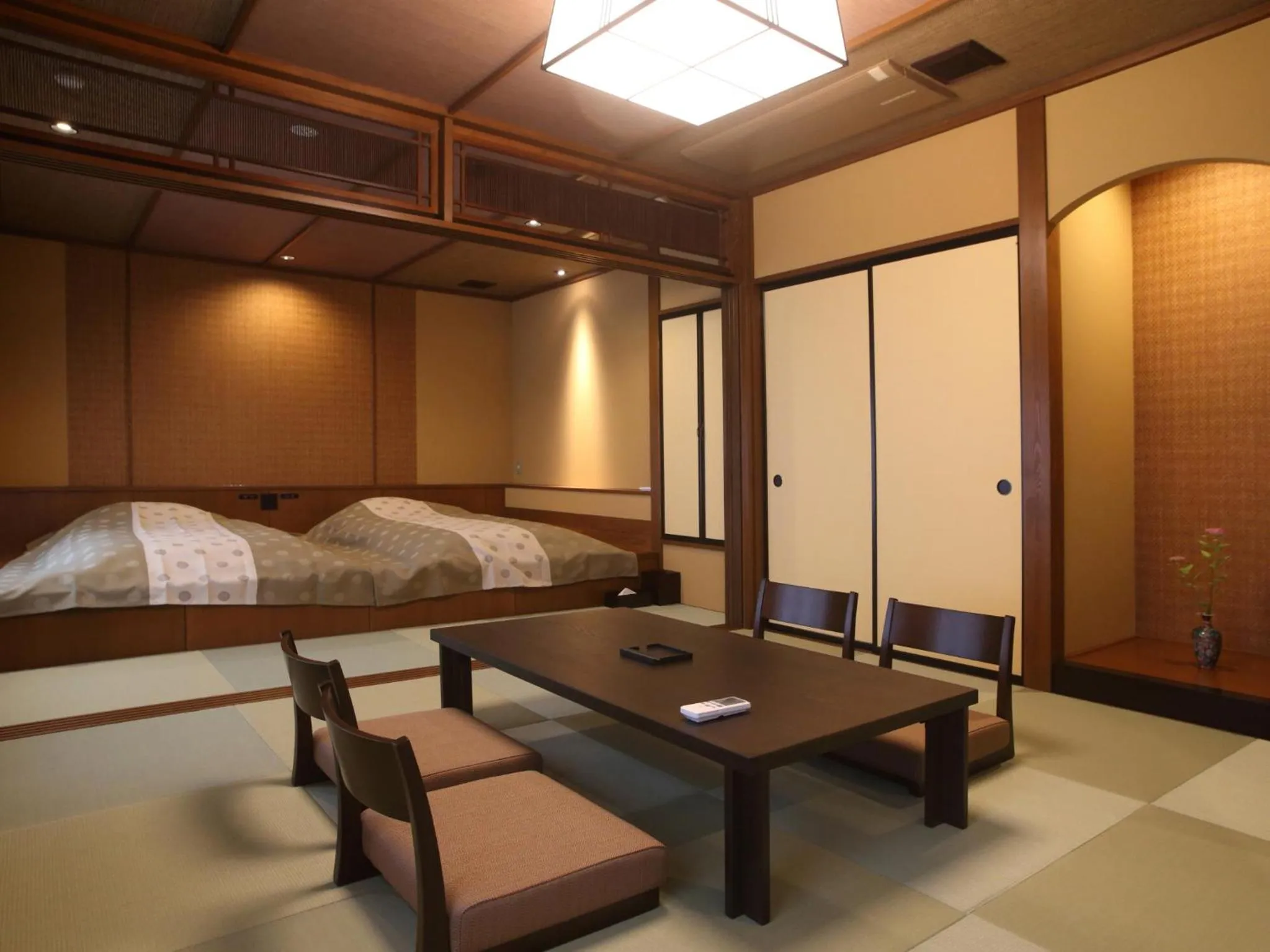 Kanazawa Yuwaku Onsen Kokarian