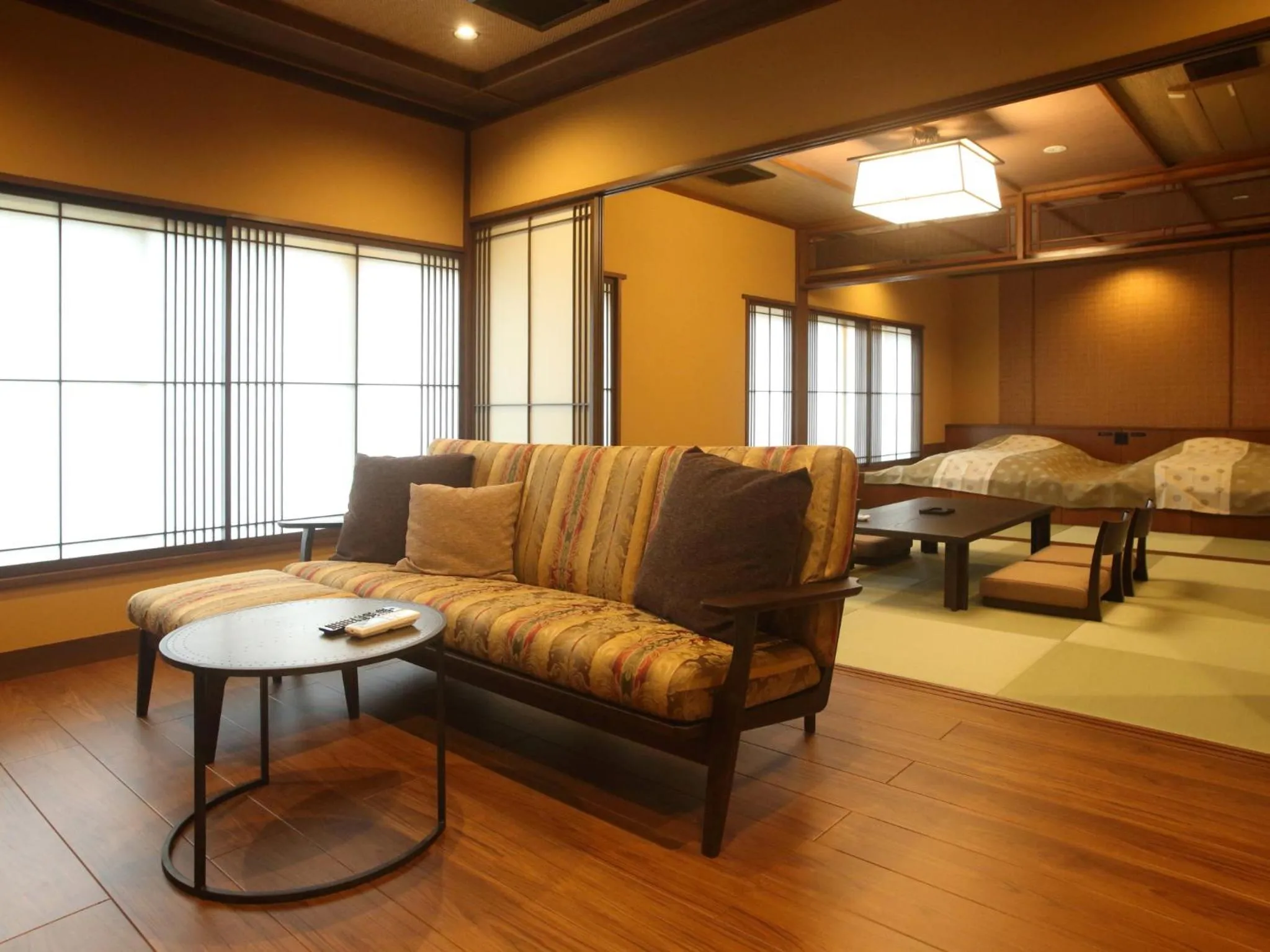 Kanazawa Yuwaku Onsen Kokarian