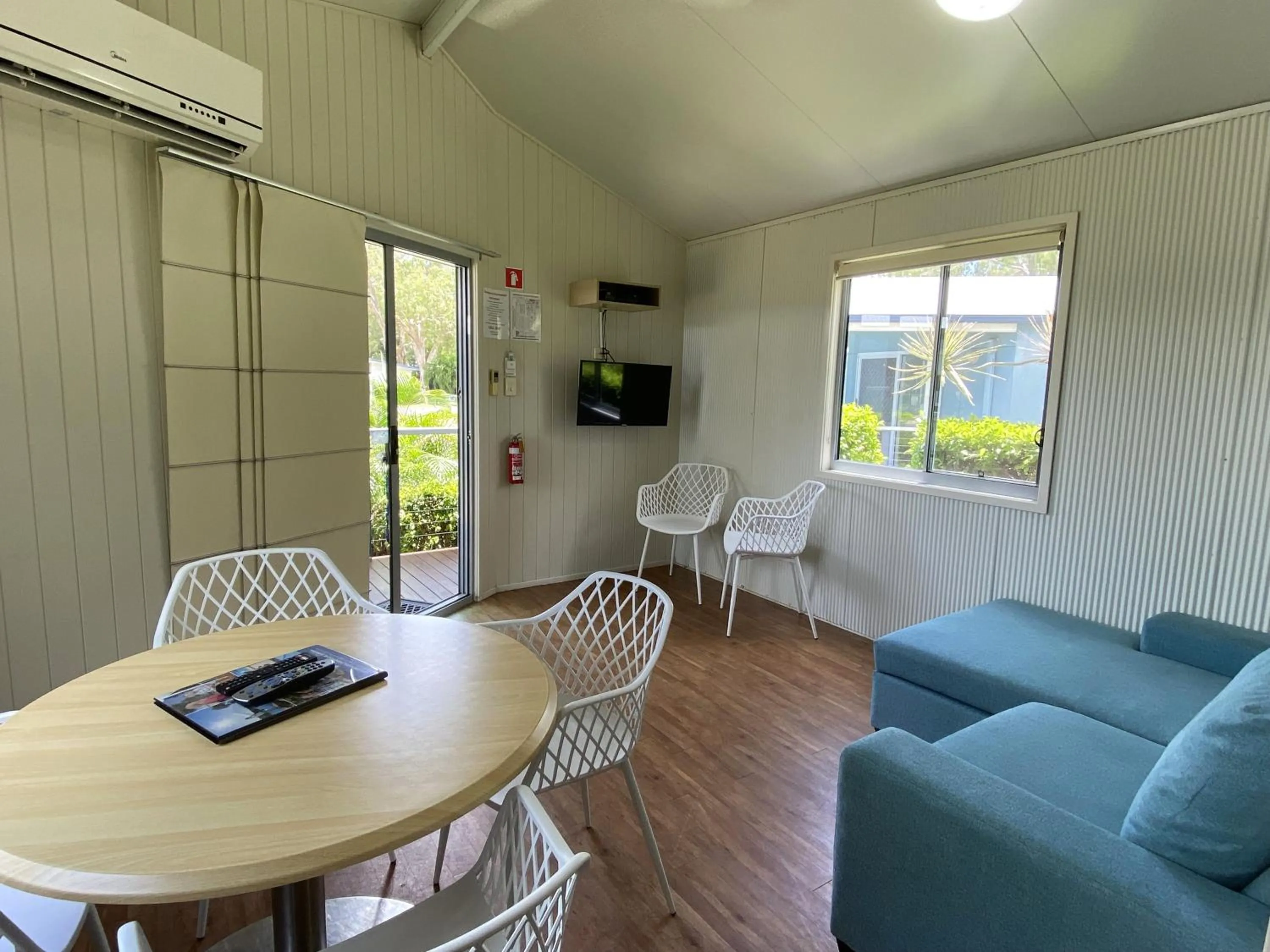 Living room in BIG4 Mackay Blacks Beach Holiday Park
