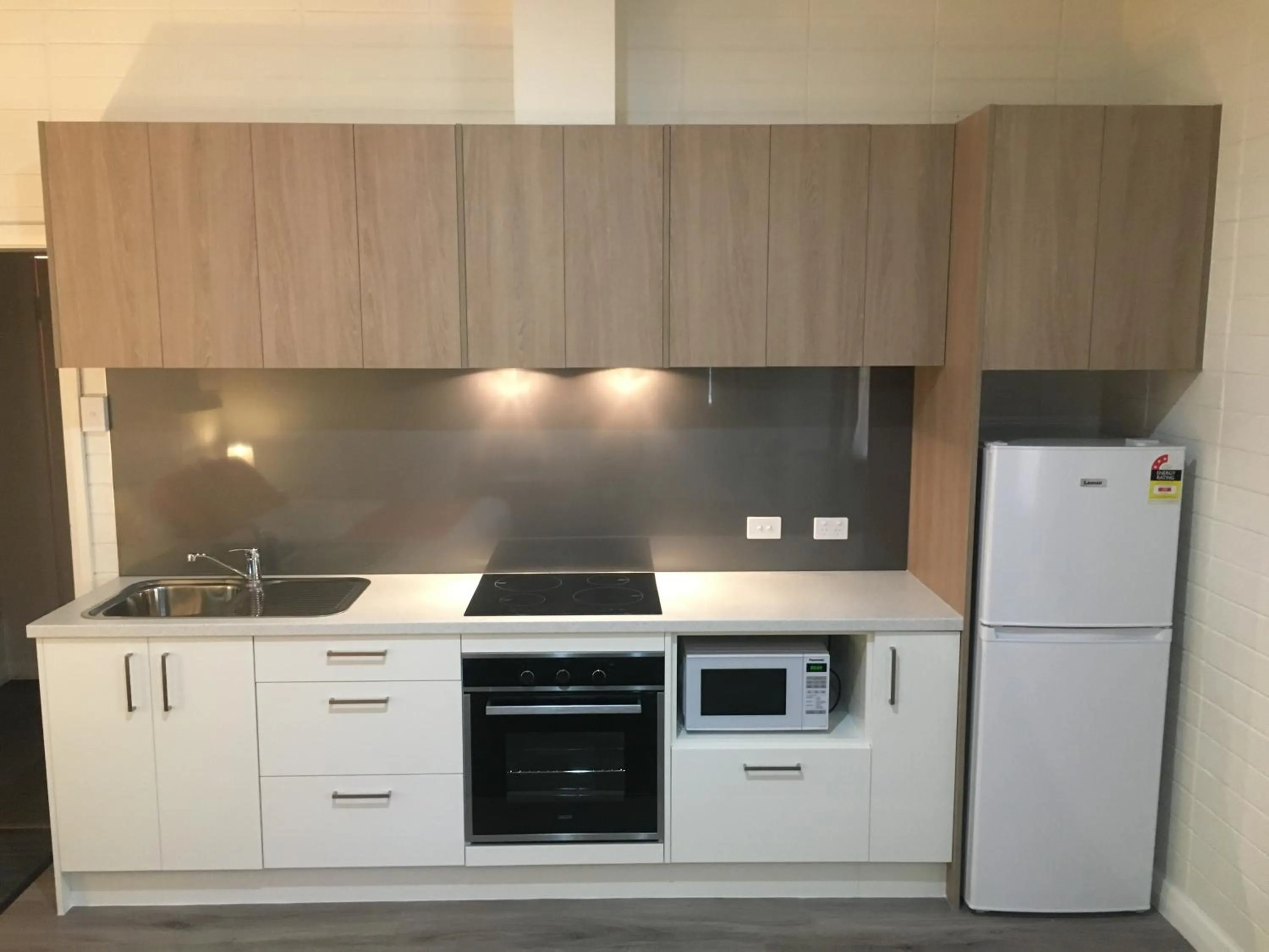 Kitchen or kitchenette in Sturt Motel