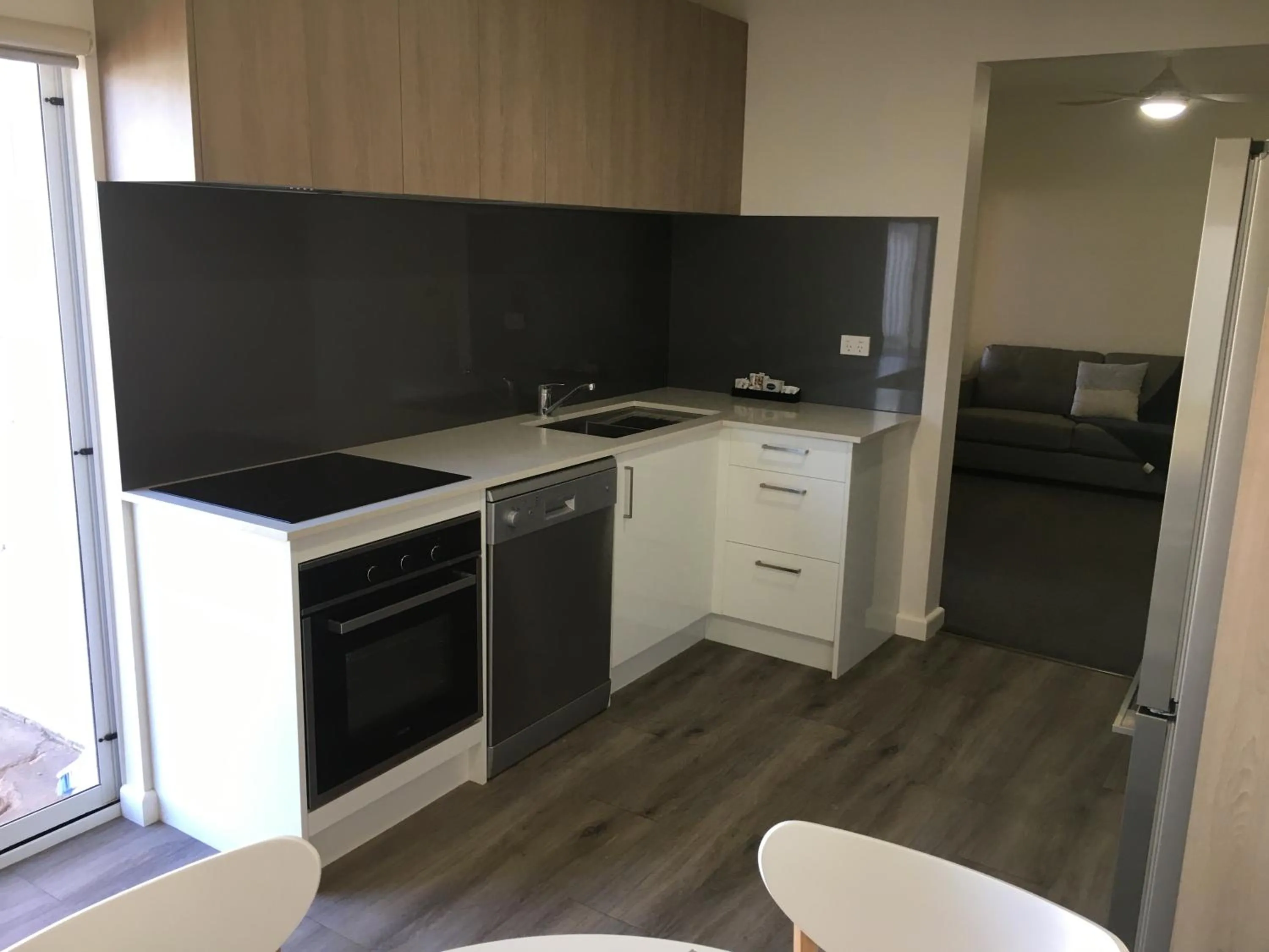 kitchen in Sturt Motel