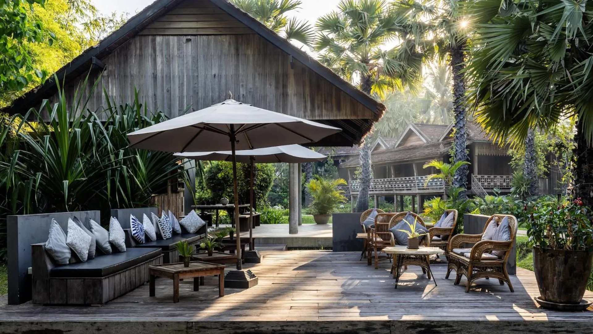 Restaurant/places to eat in Sala Lodges