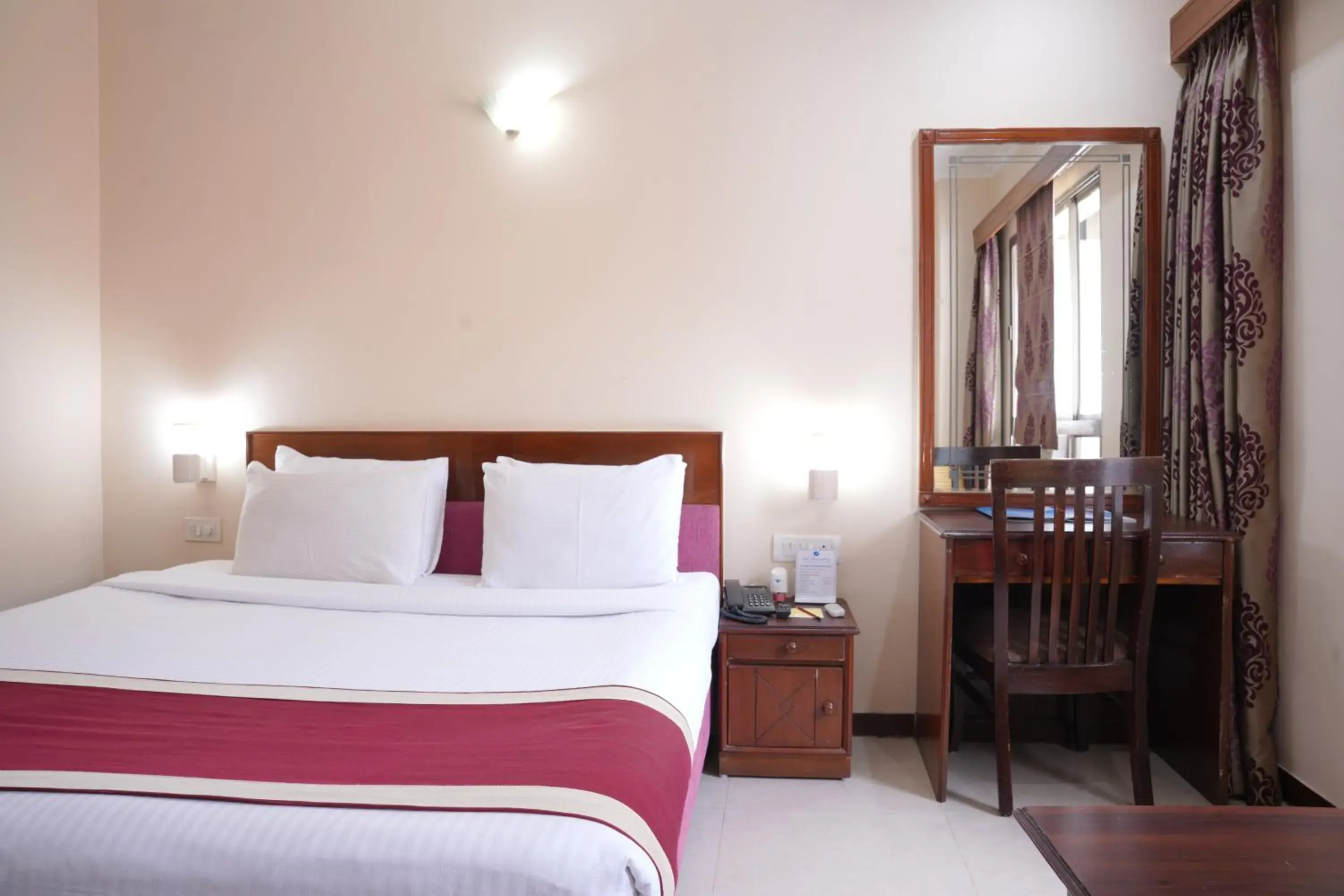 Deluxe Double or Twin Room - single occupancy in The Presidency Deluxe Double or Twin Room - single occupancy in The Presidency