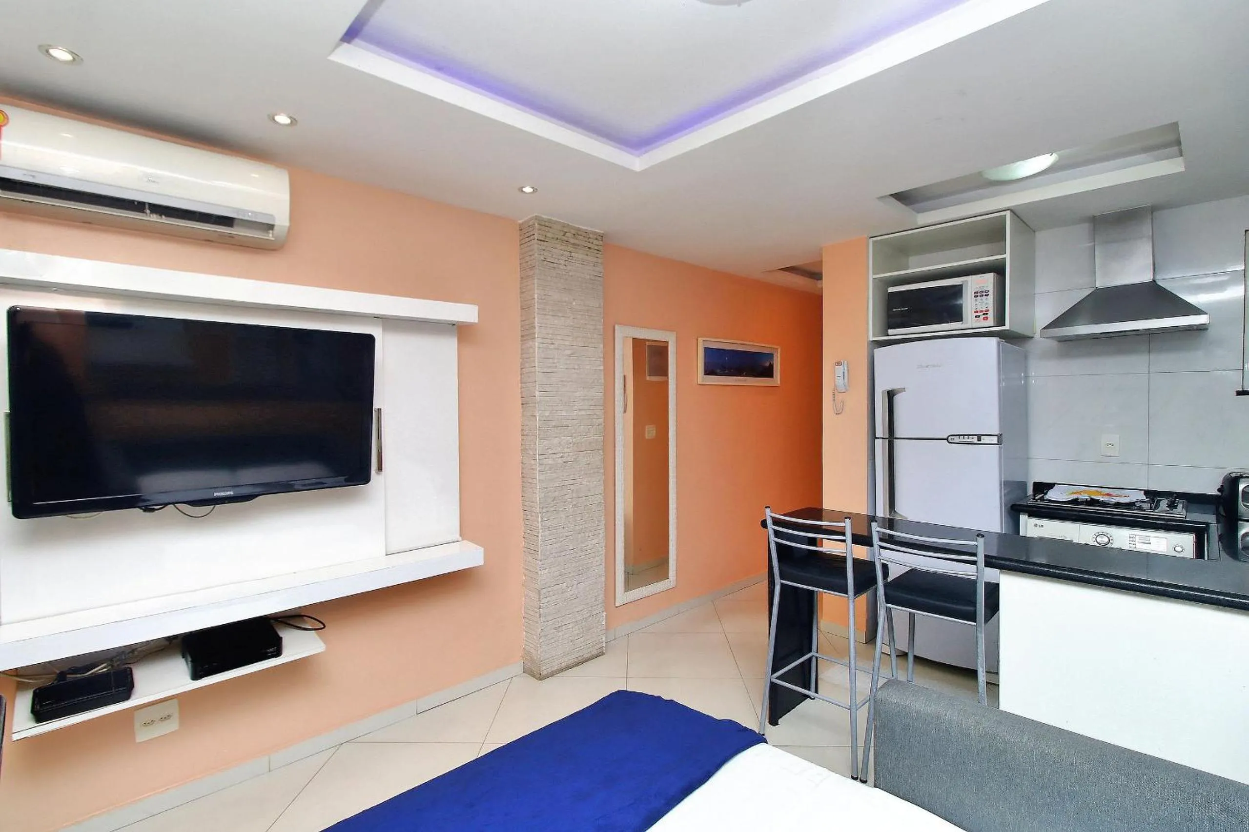 TV and multimedia in Rio Spot Homes C046.