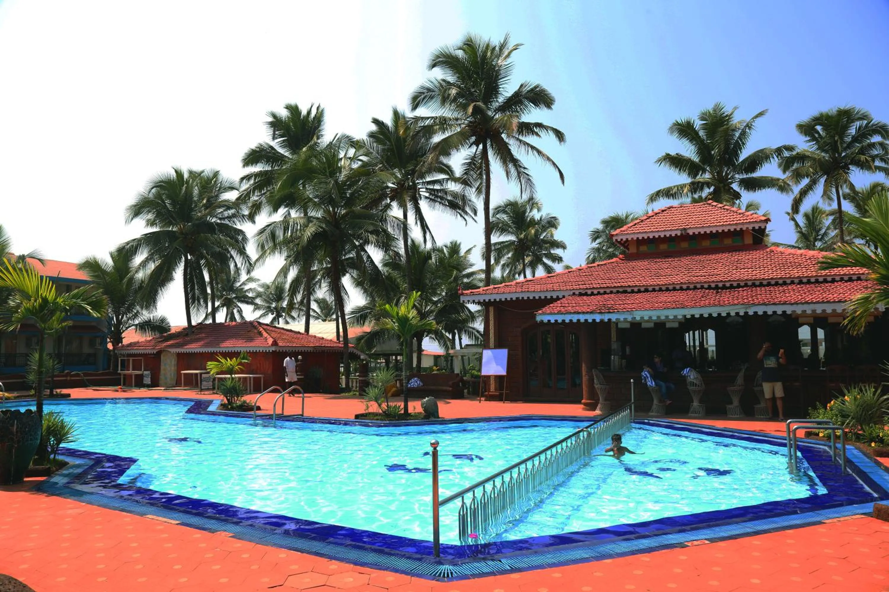 Swimming pool in Hotel Goan Heritage