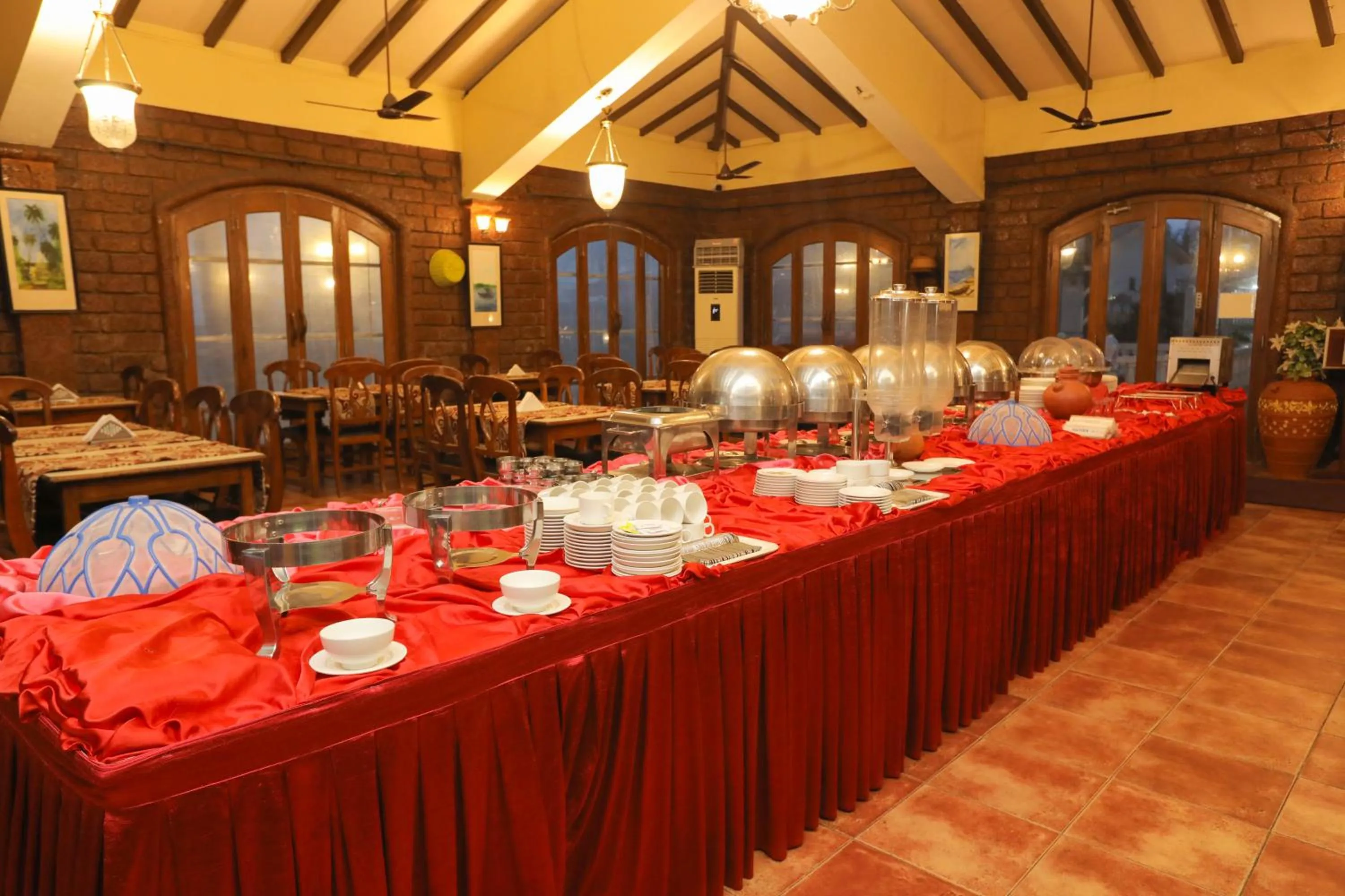 Restaurant/places to eat in Hotel Goan Heritage