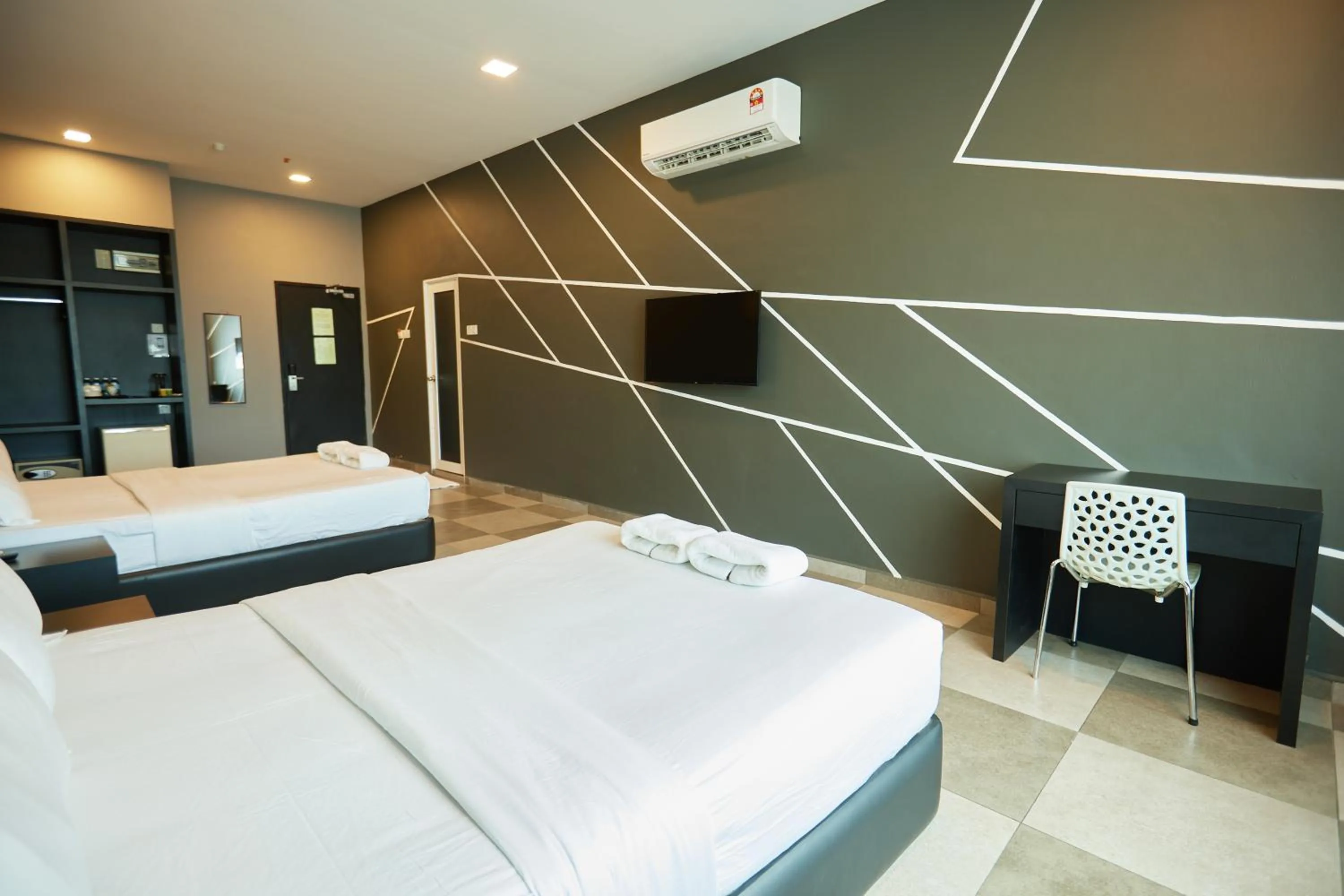 Bed in Elite Hotel Muar