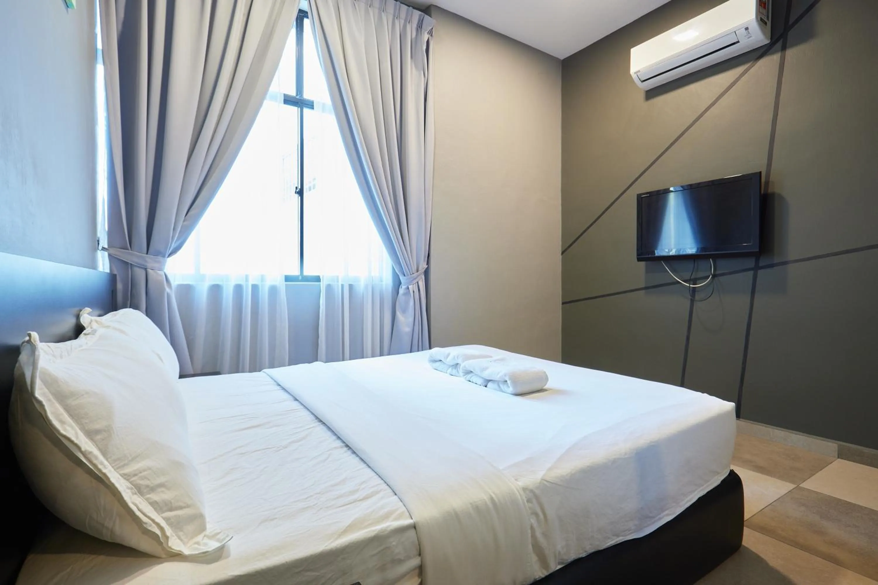 Bed in Elite Hotel Muar