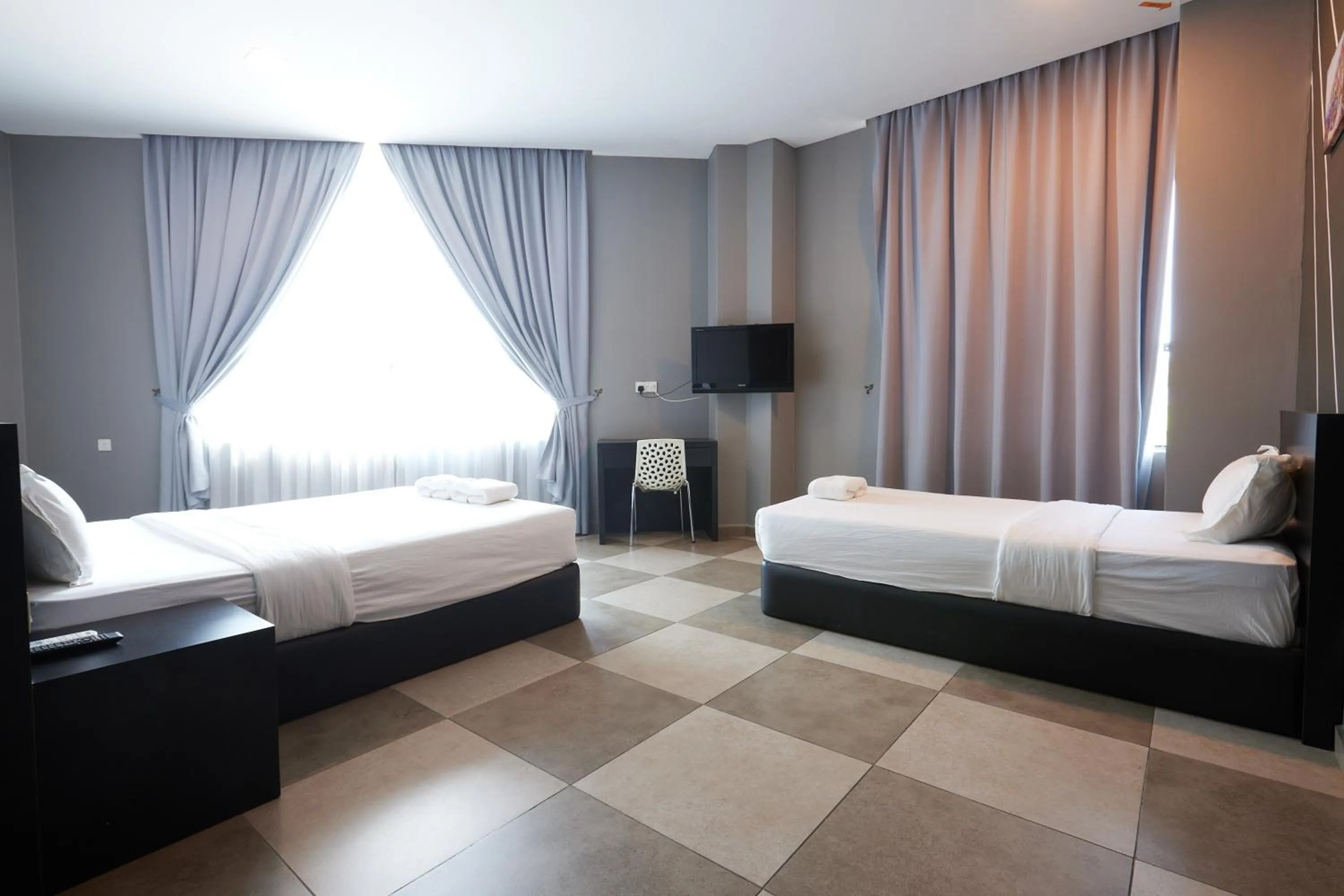 Bed in Elite Hotel Muar